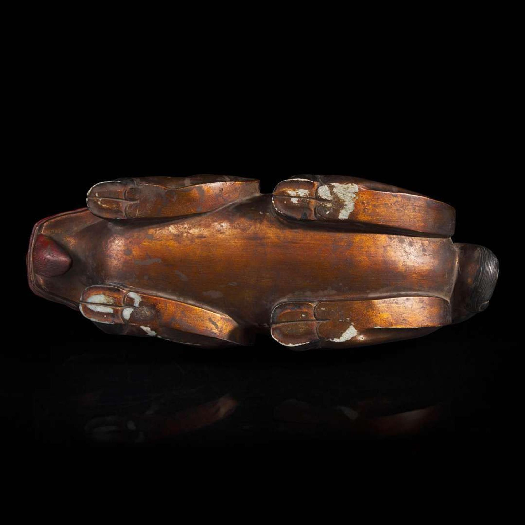 An unusual Chinese gilt-lacquered jade mythical beast 珍罕漆金玉雕瑞兽