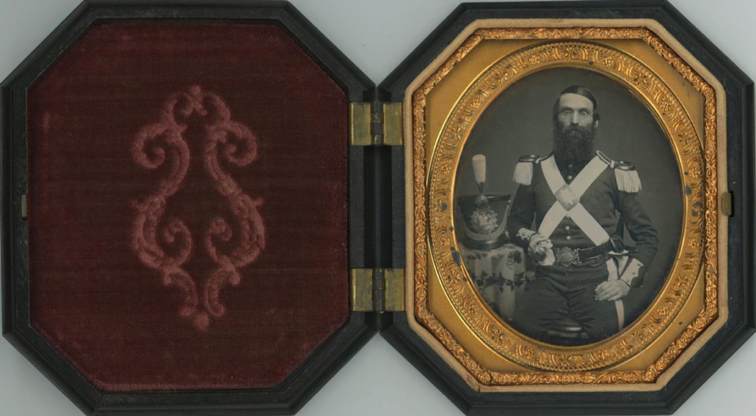 [Daguerreotype] Charleston City Guard