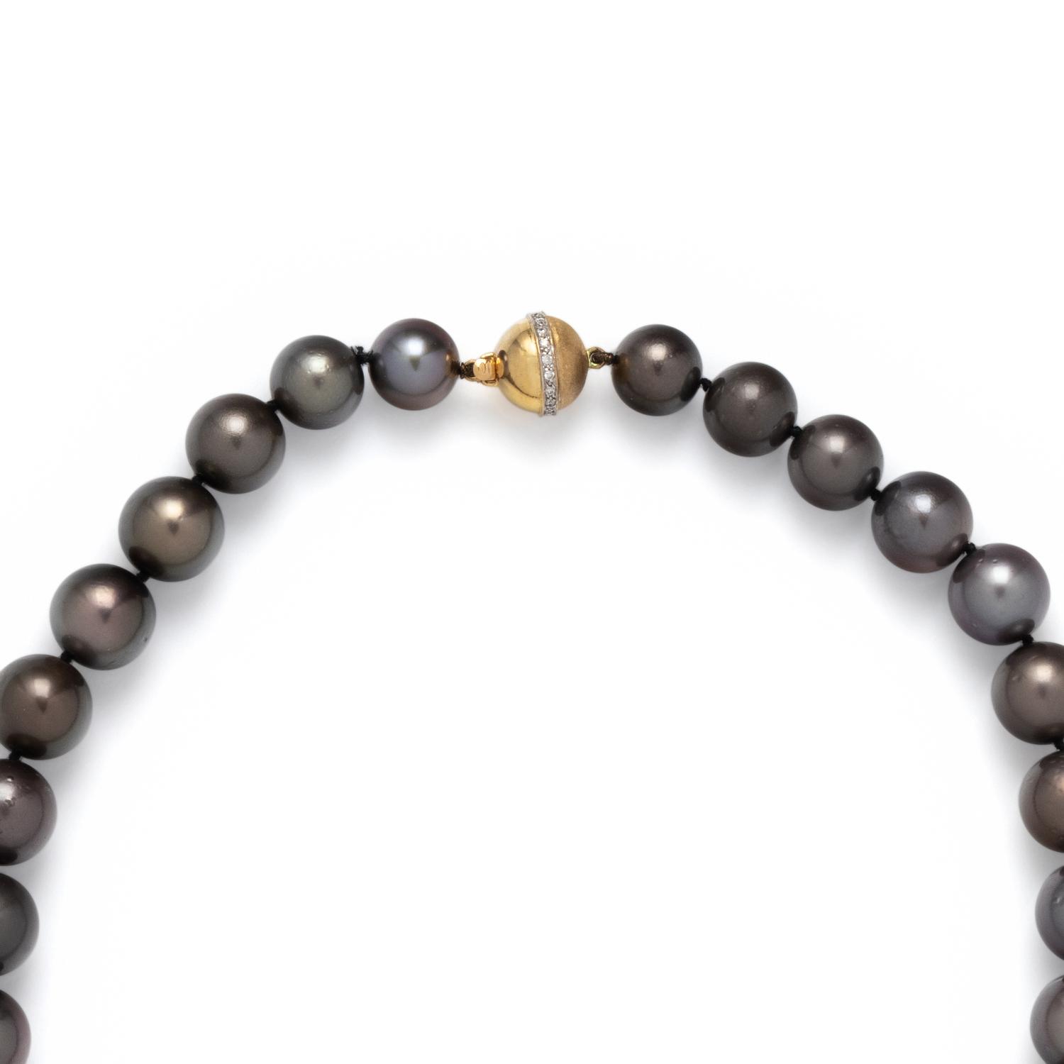 CULTURED TAHITIAN PEARL NECKLACE
