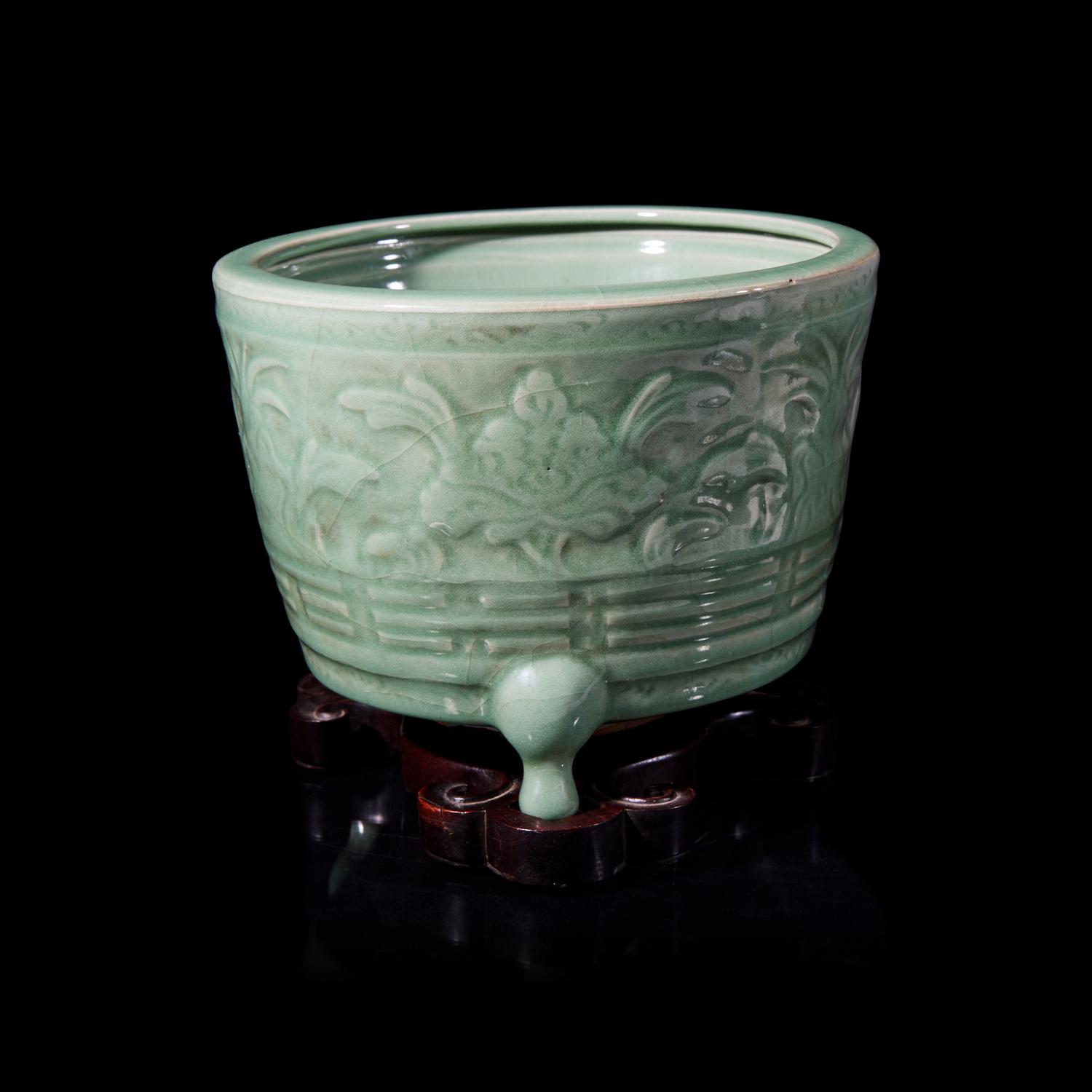 A Chinese Longquan Celadon Glazed Porcelain Incense Burner 龍泉青瓷花卉紋三足大香爐