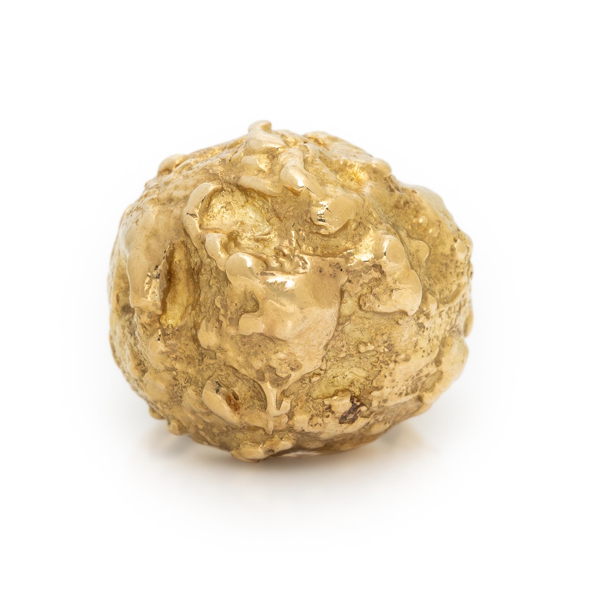 DAVID WEBB, YELLOW GOLD 'NUGGET' RING