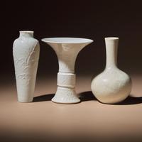 Three Chinese White Glazed Porcelain Vases, Mid Qing Dynasty — 清中期 德化白瓷瓶三件