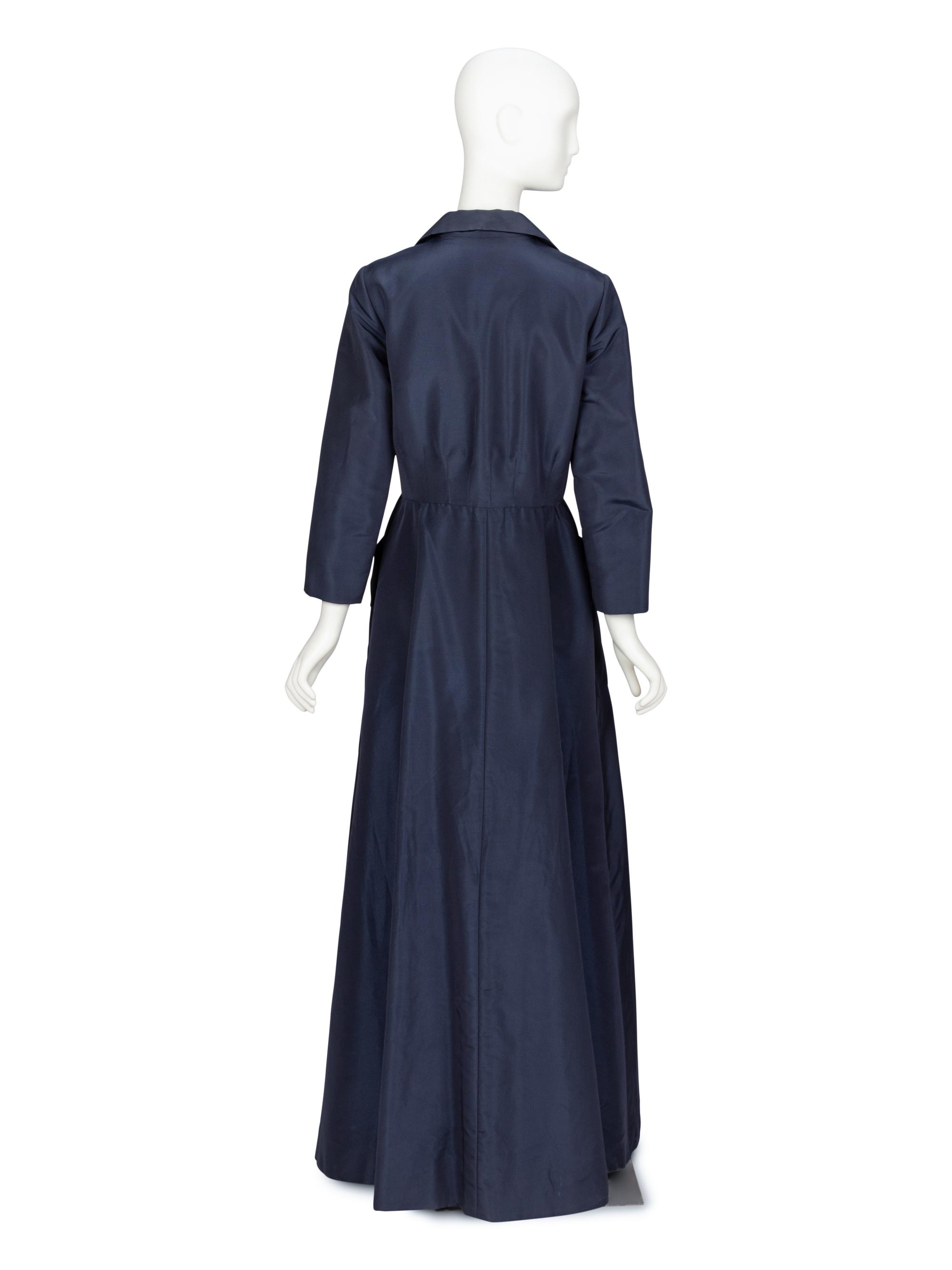 Oscar de la Renta, Navy Long Sleeve Gown
