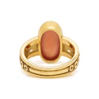 YELLOW GOLD AND CARNELIAN RING