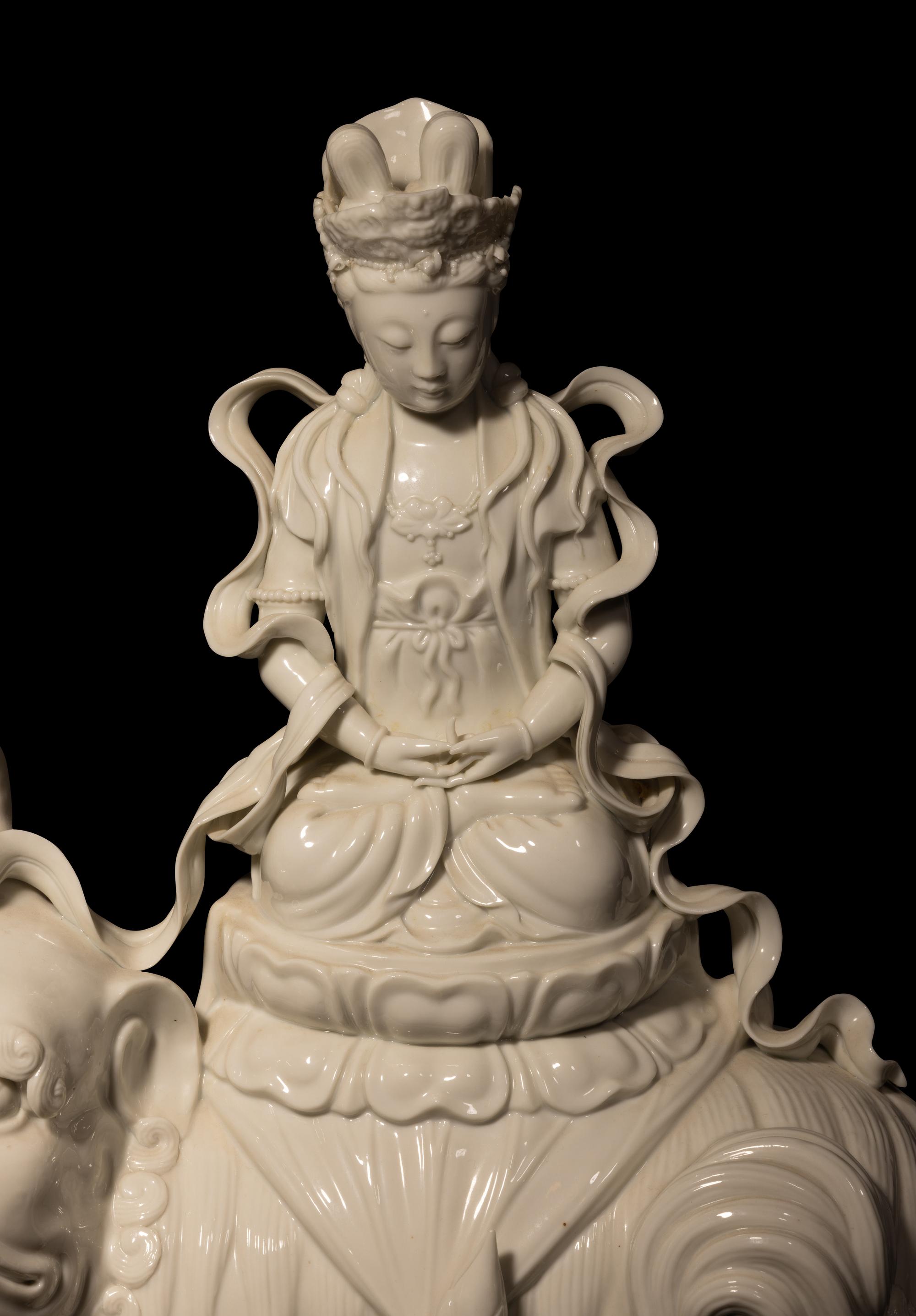 Three Chinese Dehua Blanc-de-Chine Porcelain Figures of Guanyin