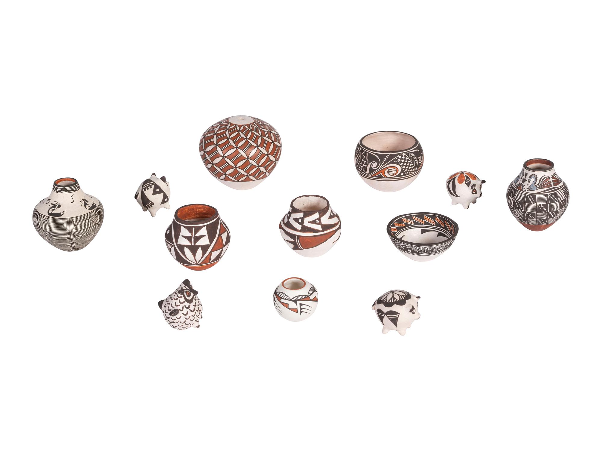 Acoma Seed Jar and Miniature Pottery