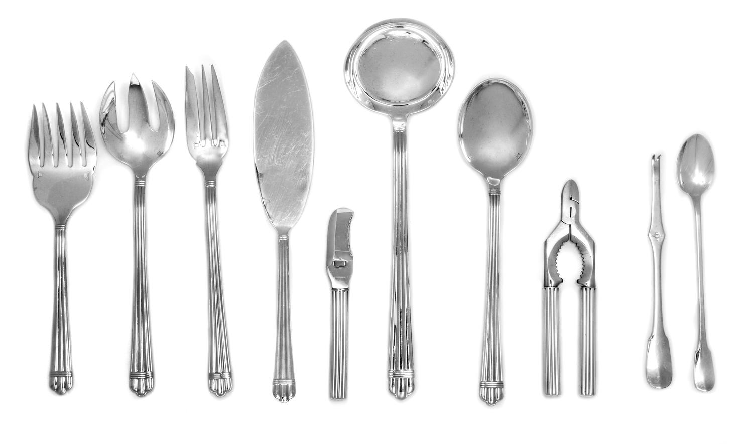 A French Silver-Plate Flatware Service, Christofle, Paris, 20th century, Aria pattern, comprising: 11 dinner knives 5 salad knives 5 bu