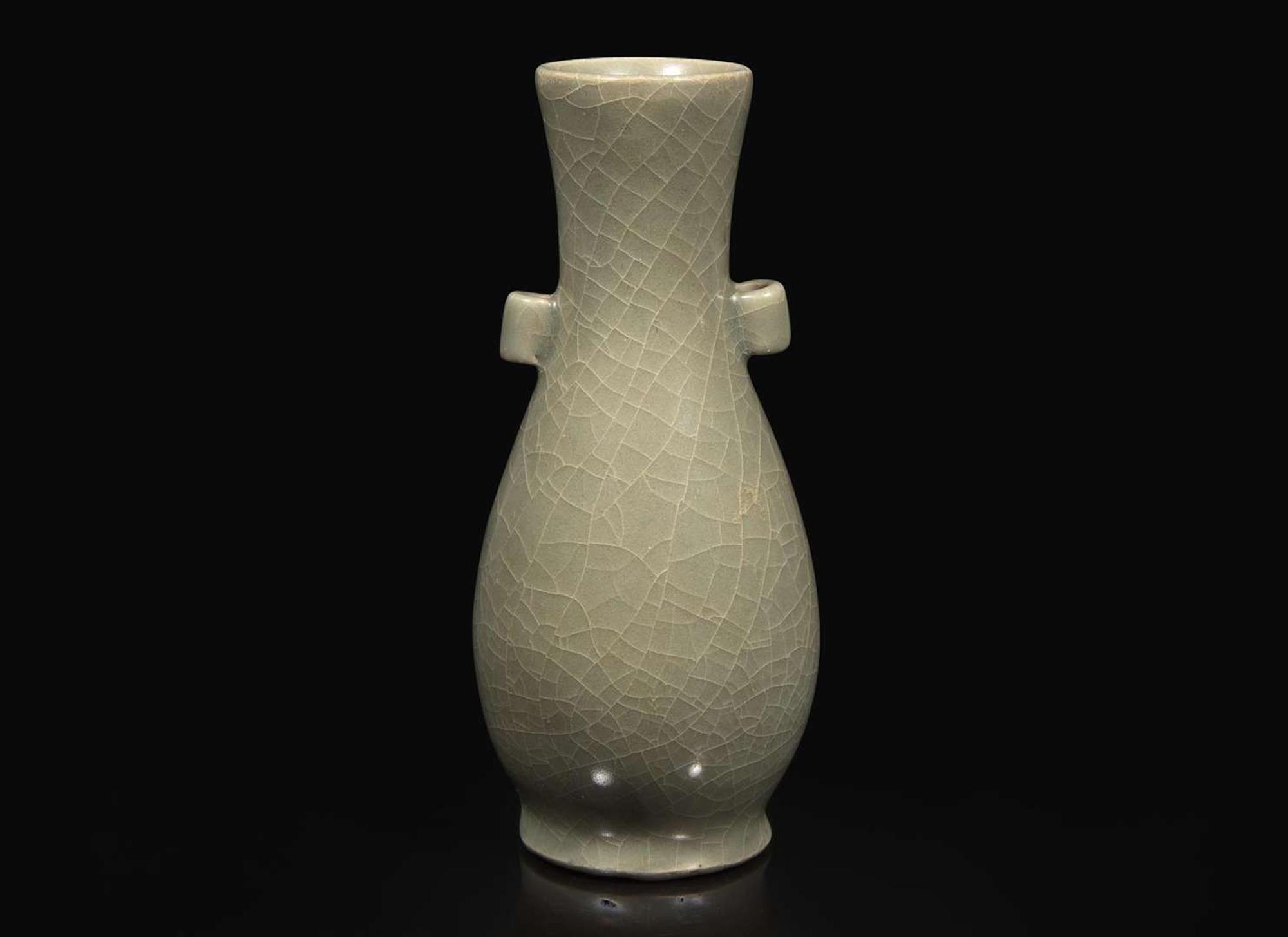 A Chinese Longquan "Guan" "Arrow vase", Southern Song Dynasty 龍泉倣官窯貫耳壺 南宋