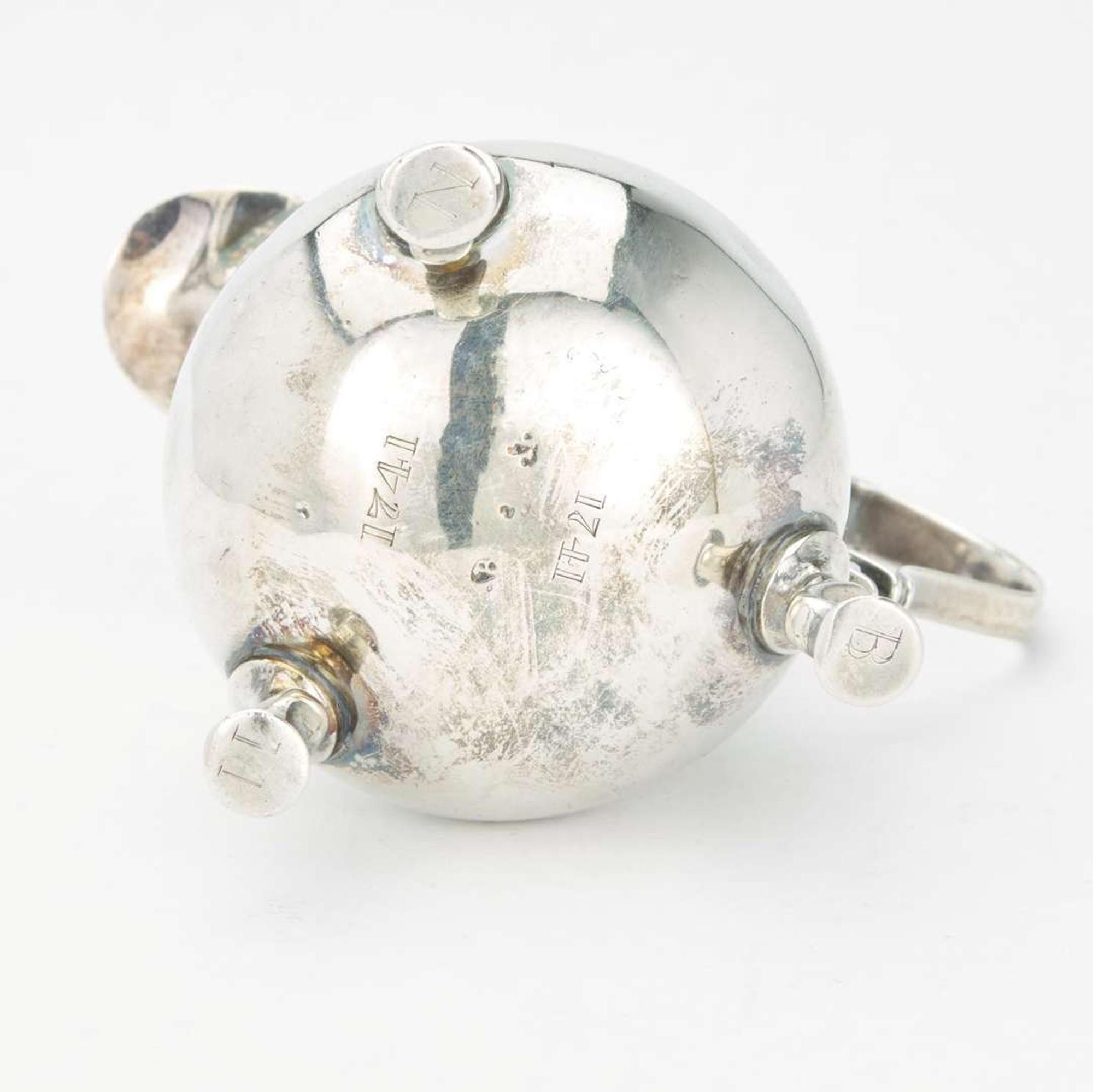 A silver cream pot Adrian Bancker (1703-1772), New York, NY, circa 1740