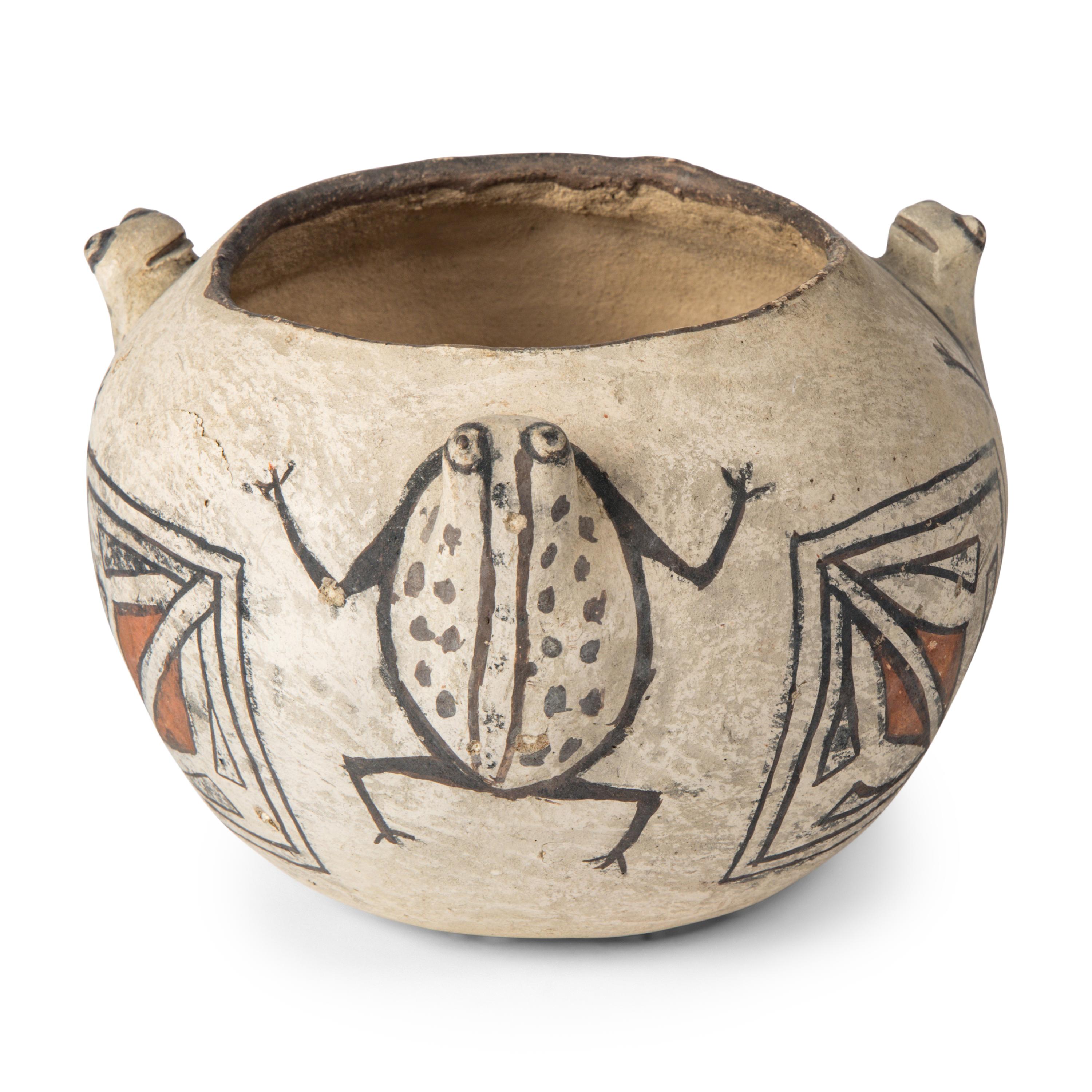 Zuni Pottery Frog Jar