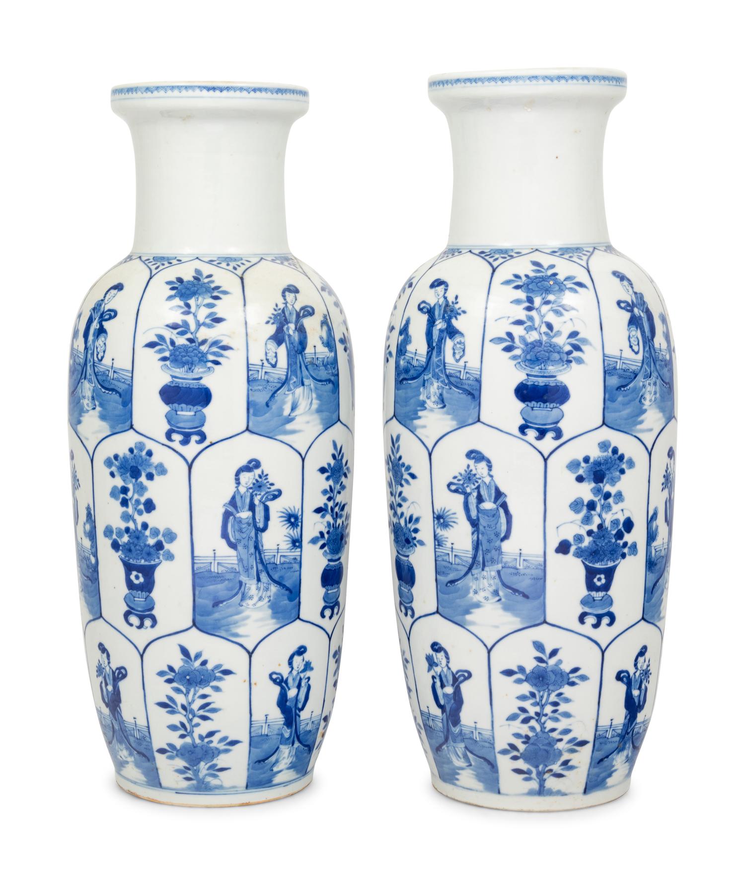 A Pair of Chinese Export Porcelain Vases
