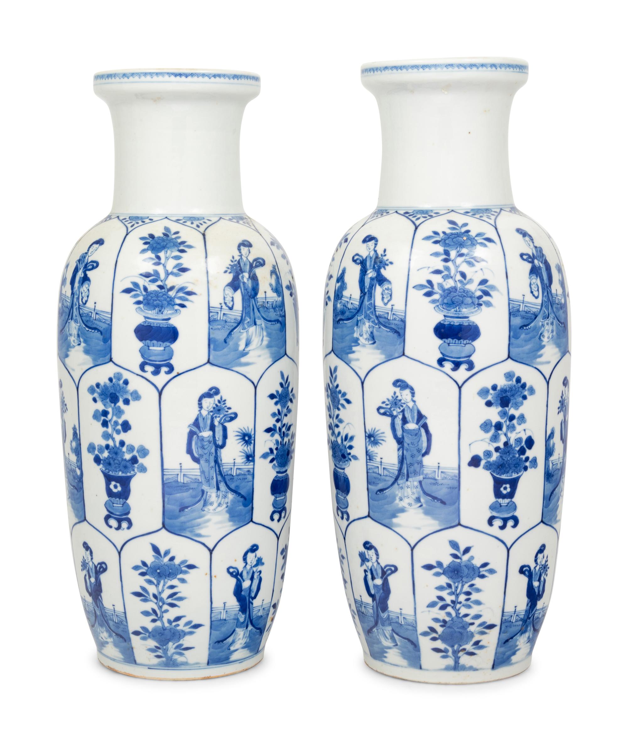 A Pair of Chinese Export Porcelain Vases