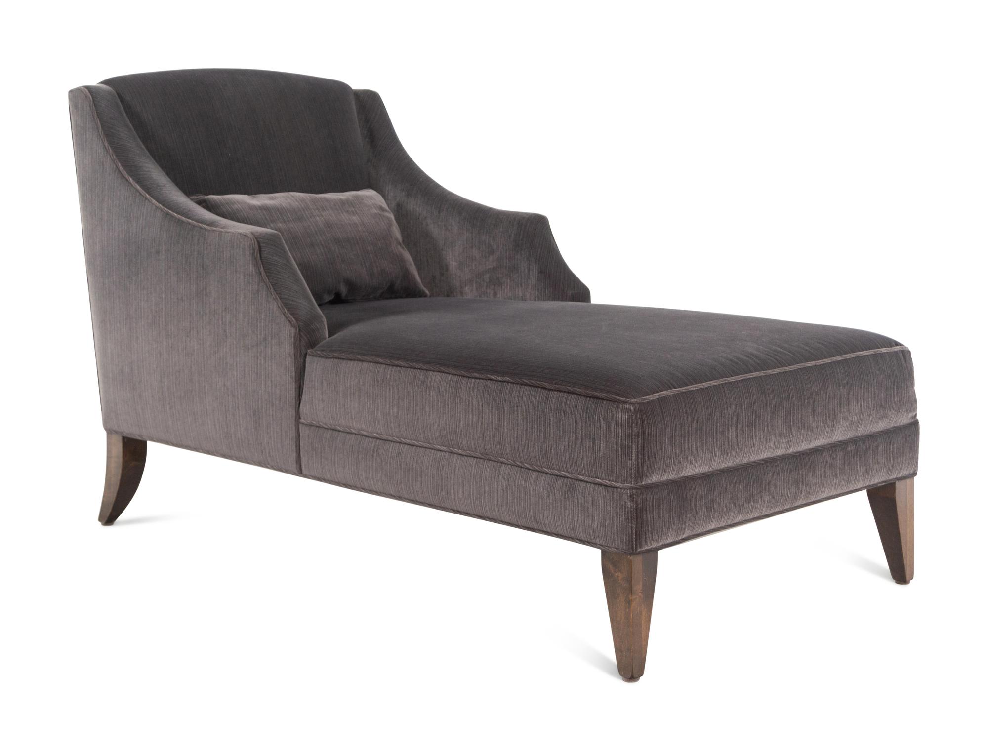 A Contemporary Velvet Upholstered Chaise Longue