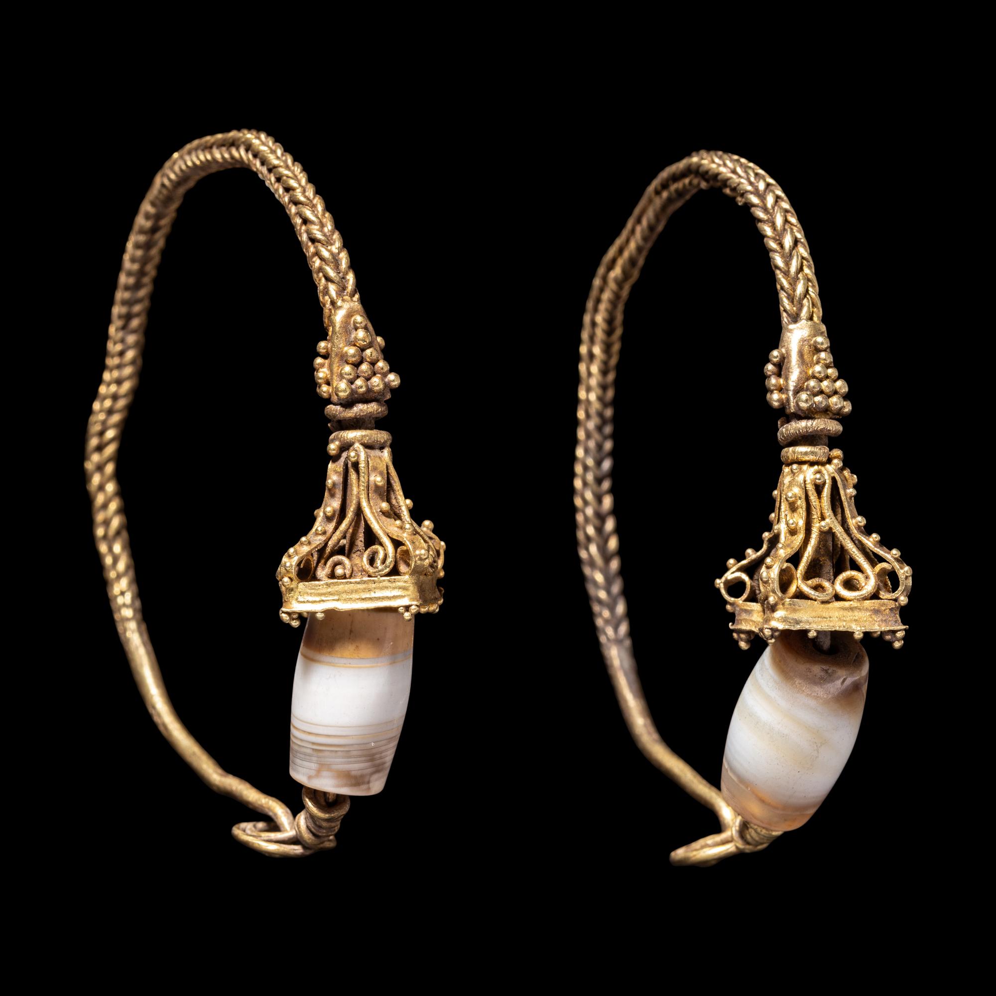 A Pair of Eastern Roman Agate and Gold Hoop Earrings