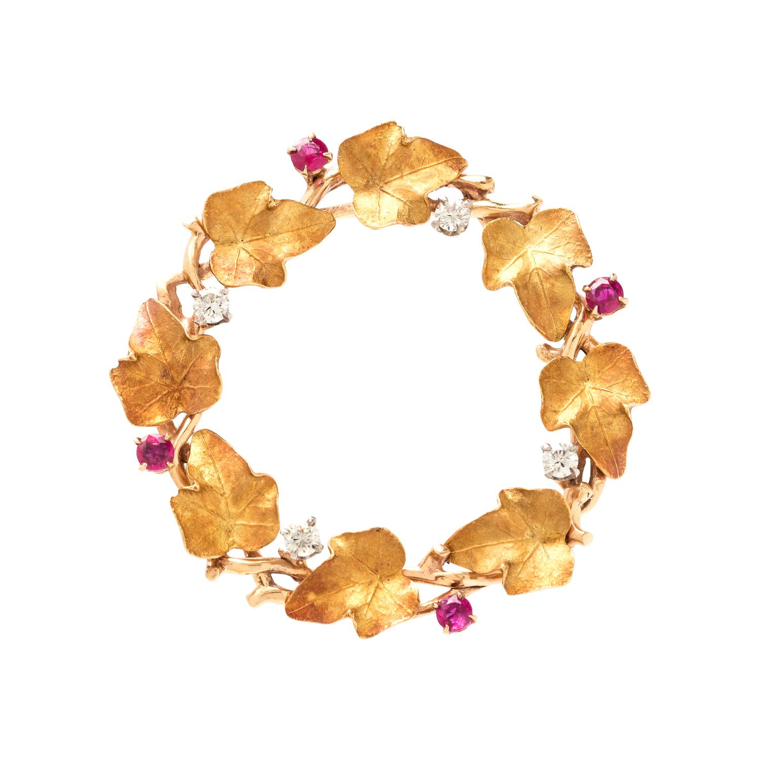 YELLOW GOLD, DIAMOND AND RUBY BROOCH