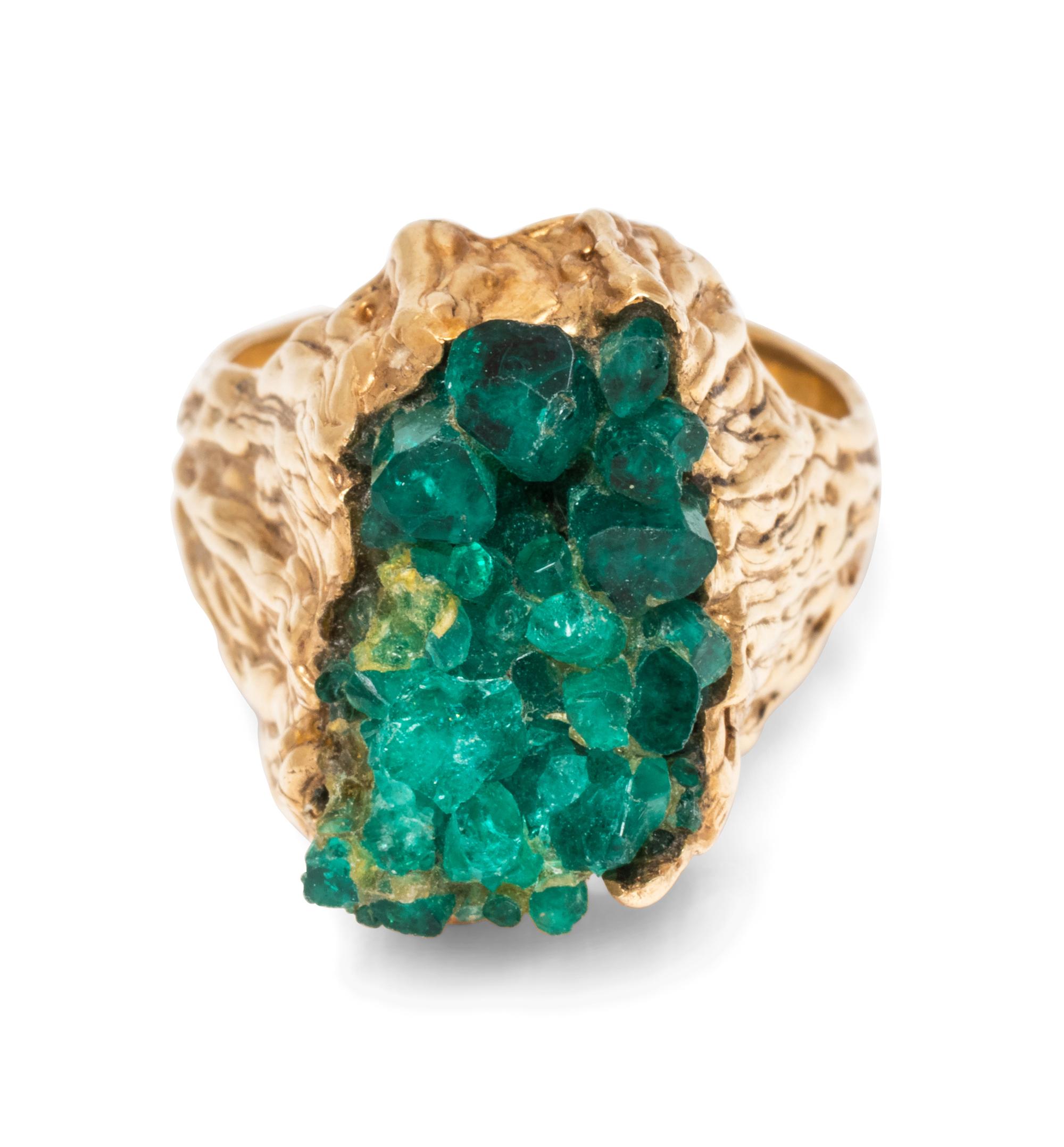 A Yellow Gold and Synthetic Emerald Ring,