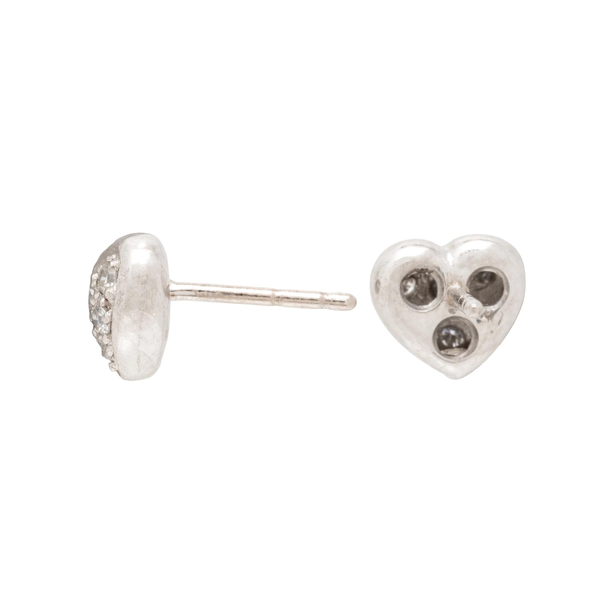 WHITE GOLD AND DIAMOND EARRINGS AND NECKLACE