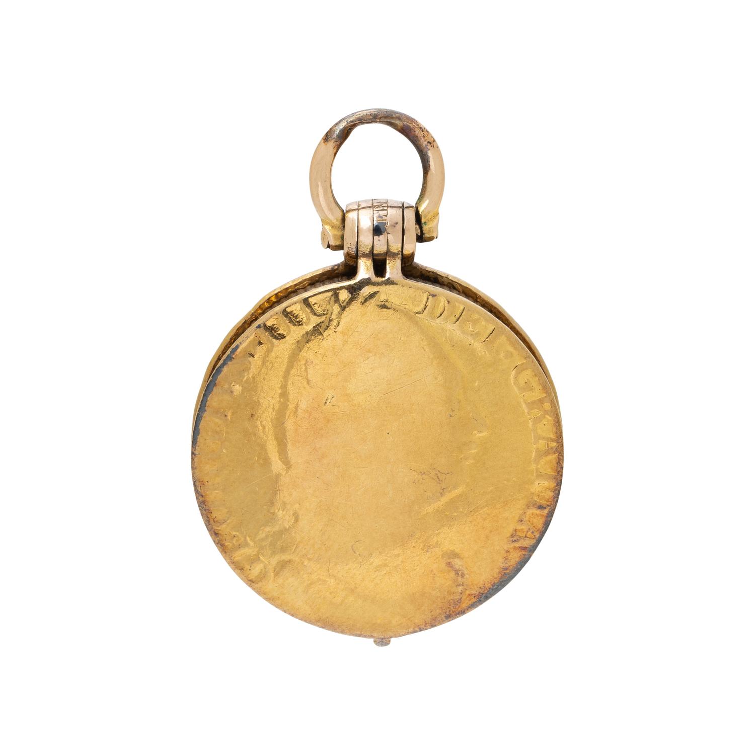 YELLOW GOLD LOCKET PENDANT