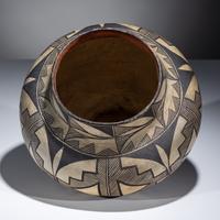 Acoma Fine Line Pottery Jar