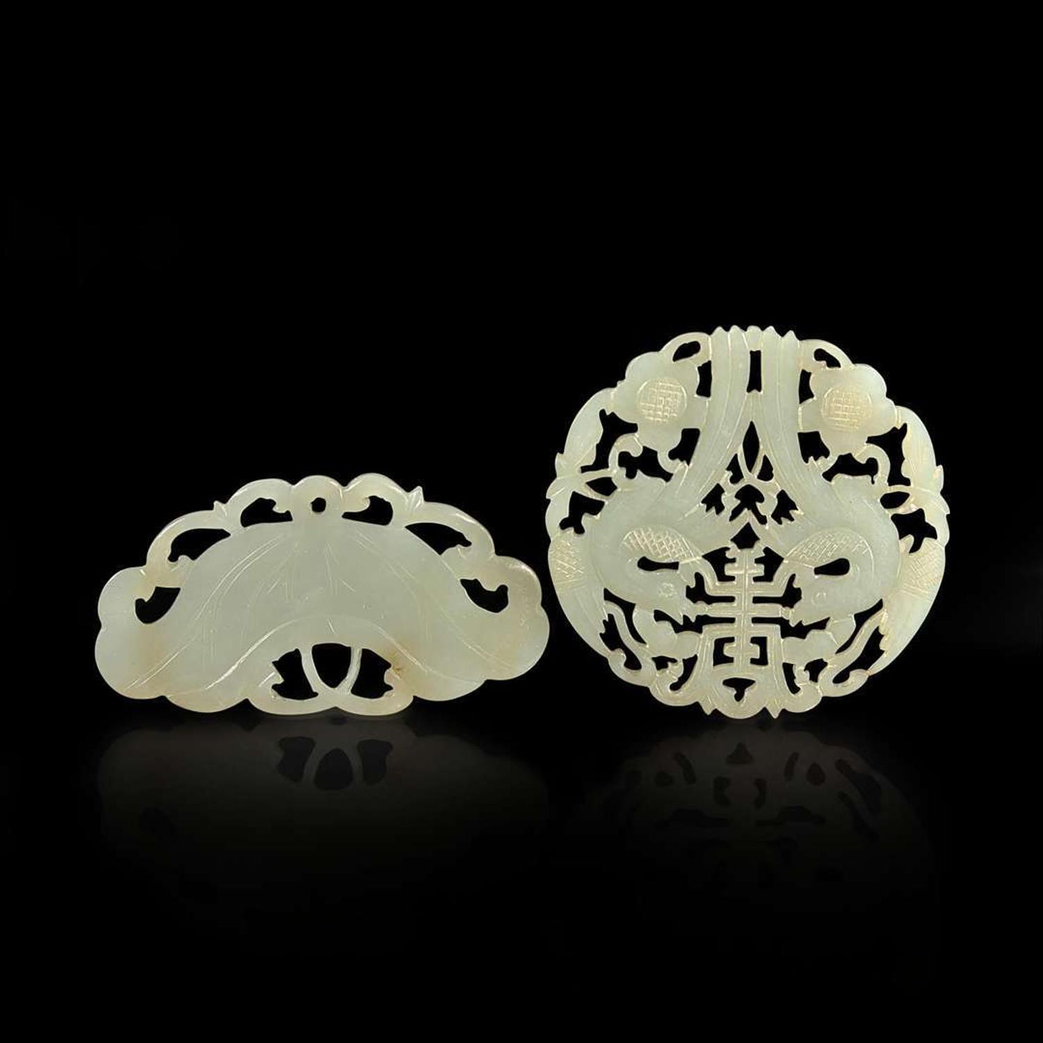 Two Chinese carved jade pendants 玉佩两件 Late Qing to Republic period ?????
