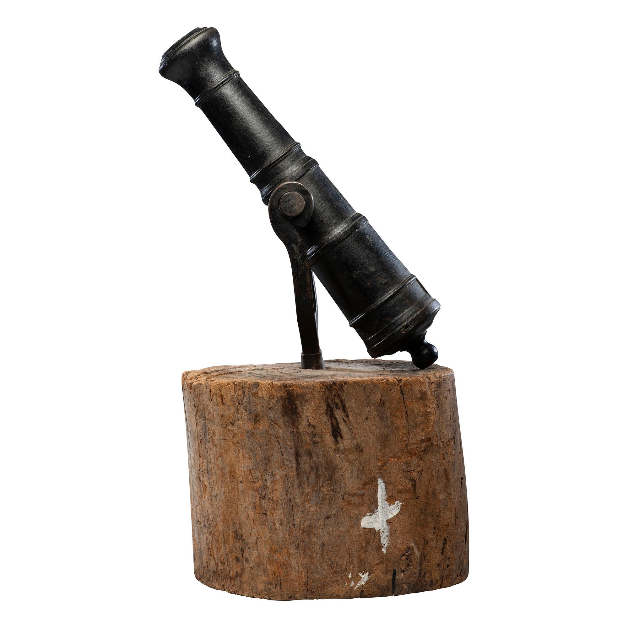 Swivel Gun with Wood Stump Base Attributed to Cook's Arsenal Works