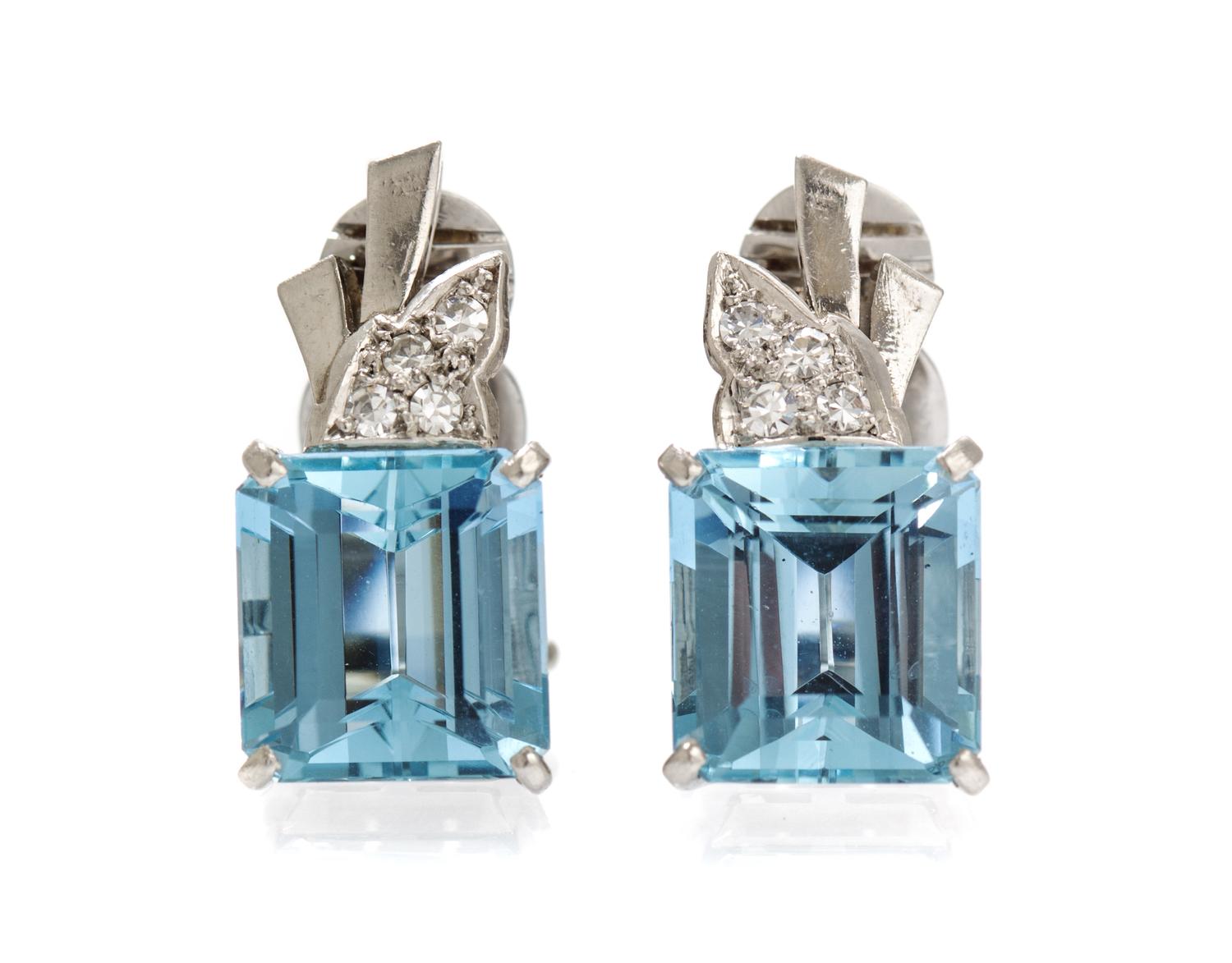 A Pair of Platinum, Aquamarine and Diamond Earclips, 6.00 dwts.