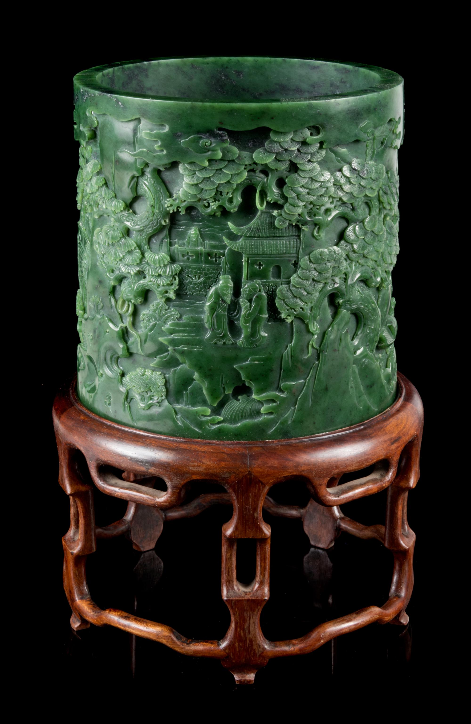 A Spinach Jade Brushpot