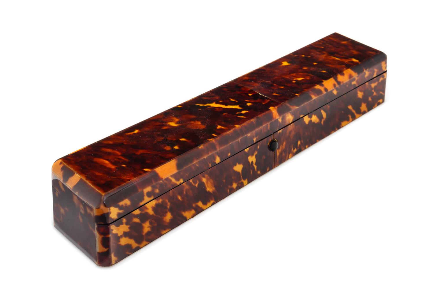 A Tortoise Shell Table Casket Height 1 3/4 x width 10 5/8 inches. — LATE 19TH/EARLY 20TH CENTURY
