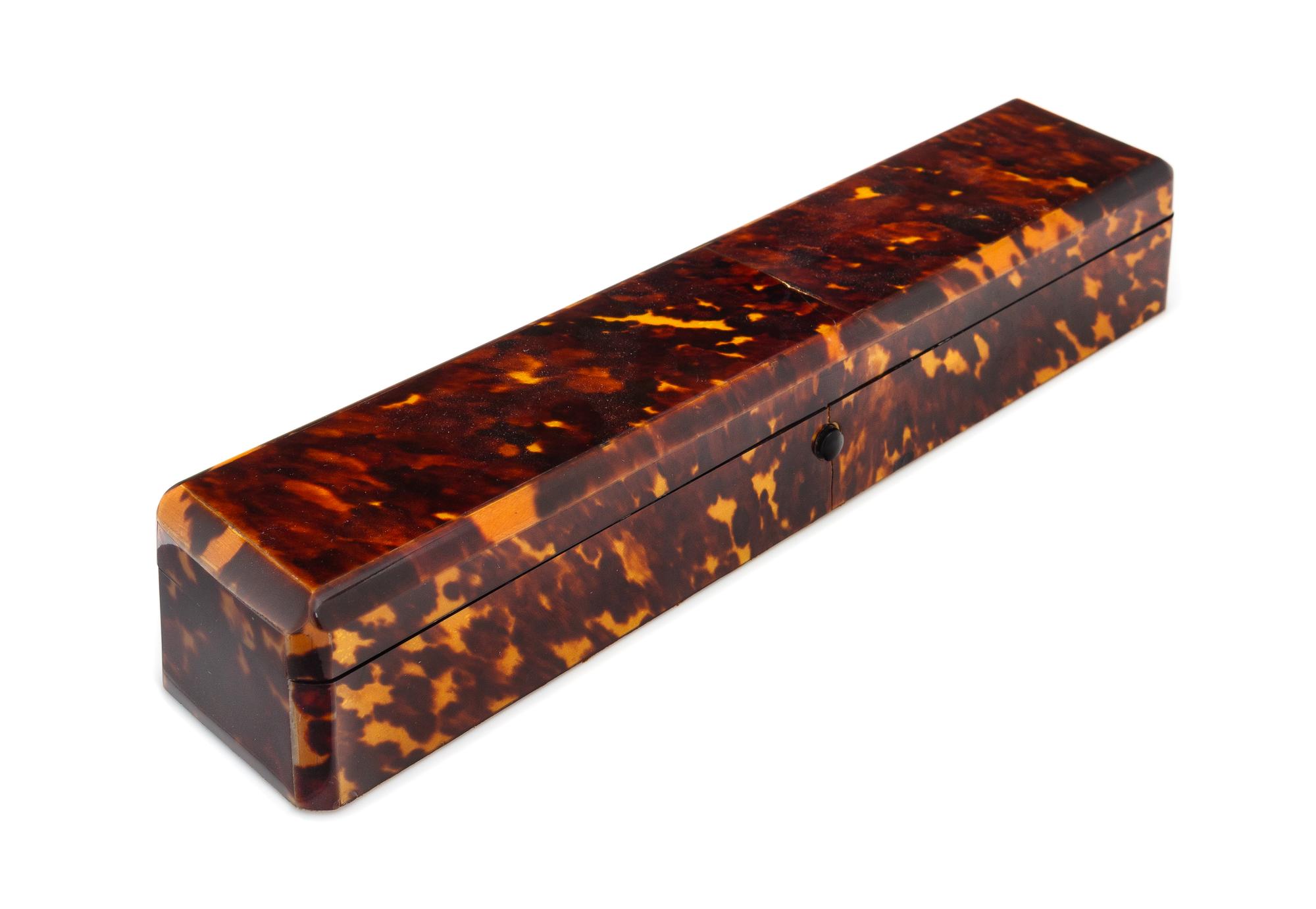 A Tortoise Shell Table Casket Height 1 3/4 x width 10 5/8 inches. — LATE 19TH/EARLY 20TH CENTURY