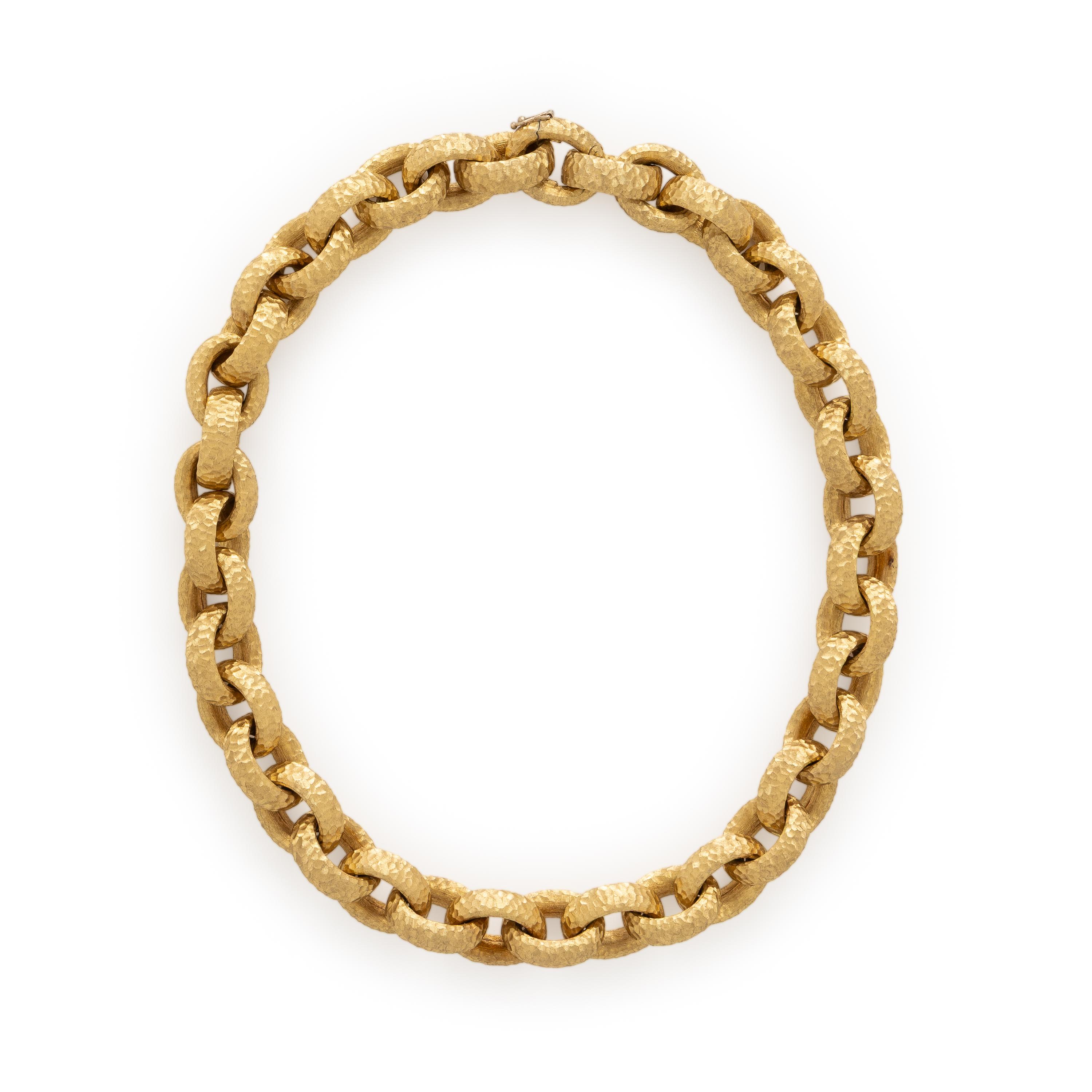 Nicolis Cola, Yellow Gold Hammered Link Necklace