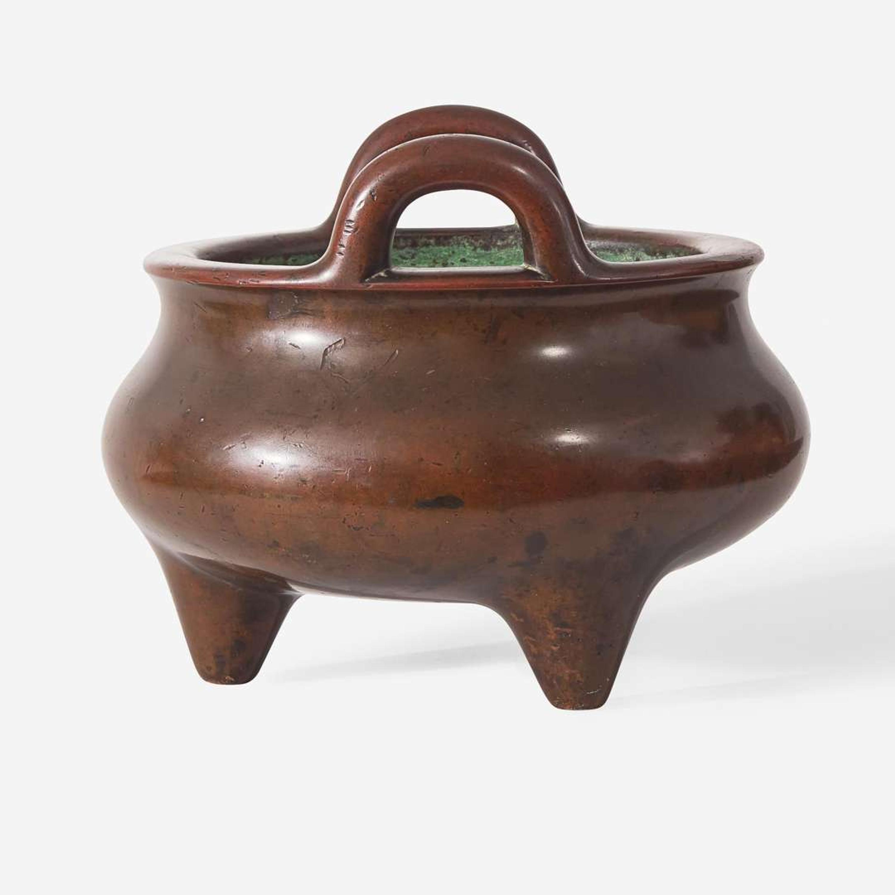 A Chinese patinated bronze tripod censer 铜香炉一颗 Xuande mark, 18th century or earlier ??? ???????