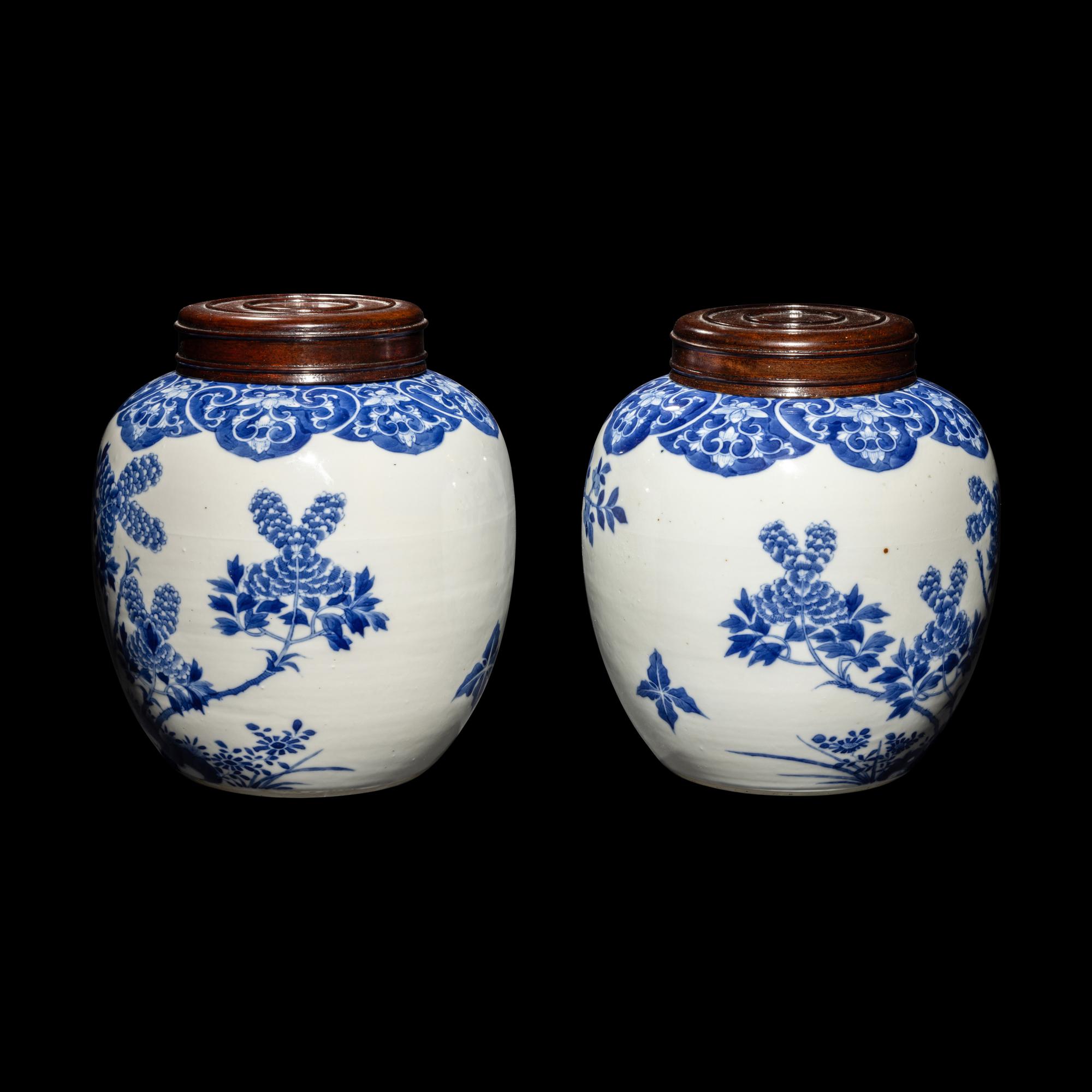 A Pair of Chinese Blue and White Porcelain 'Peonies and Pheasant' Ginger Jars, Guangxu Period 清光緒 青花牡丹錦鷄圖蓋罐一對