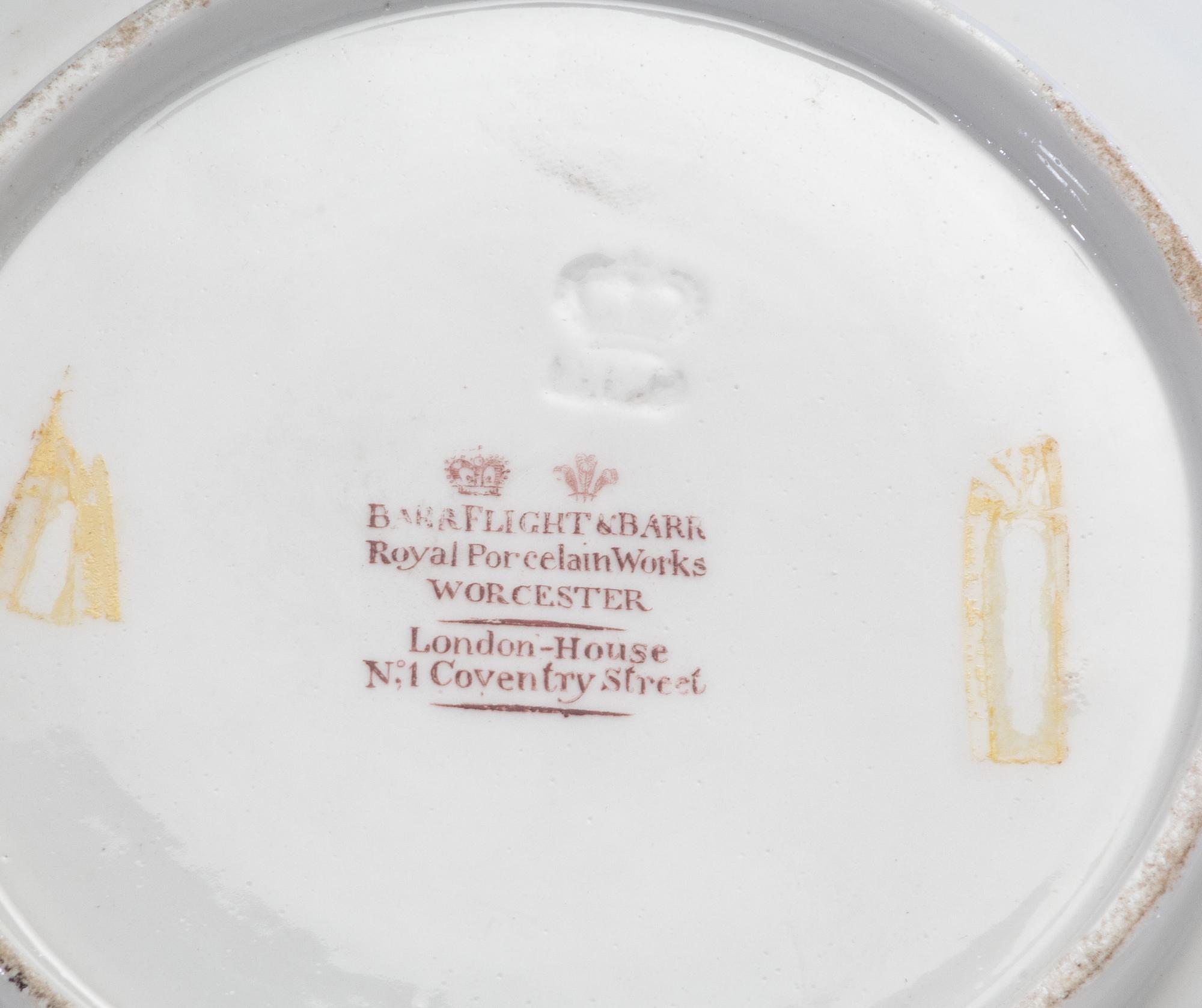 A Pair of Imari Decorated Porcelain Shell Dishes