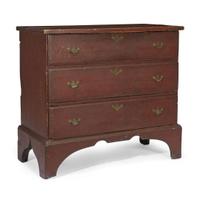 Red-painted pine chest of drawers Probably New England, 18th century