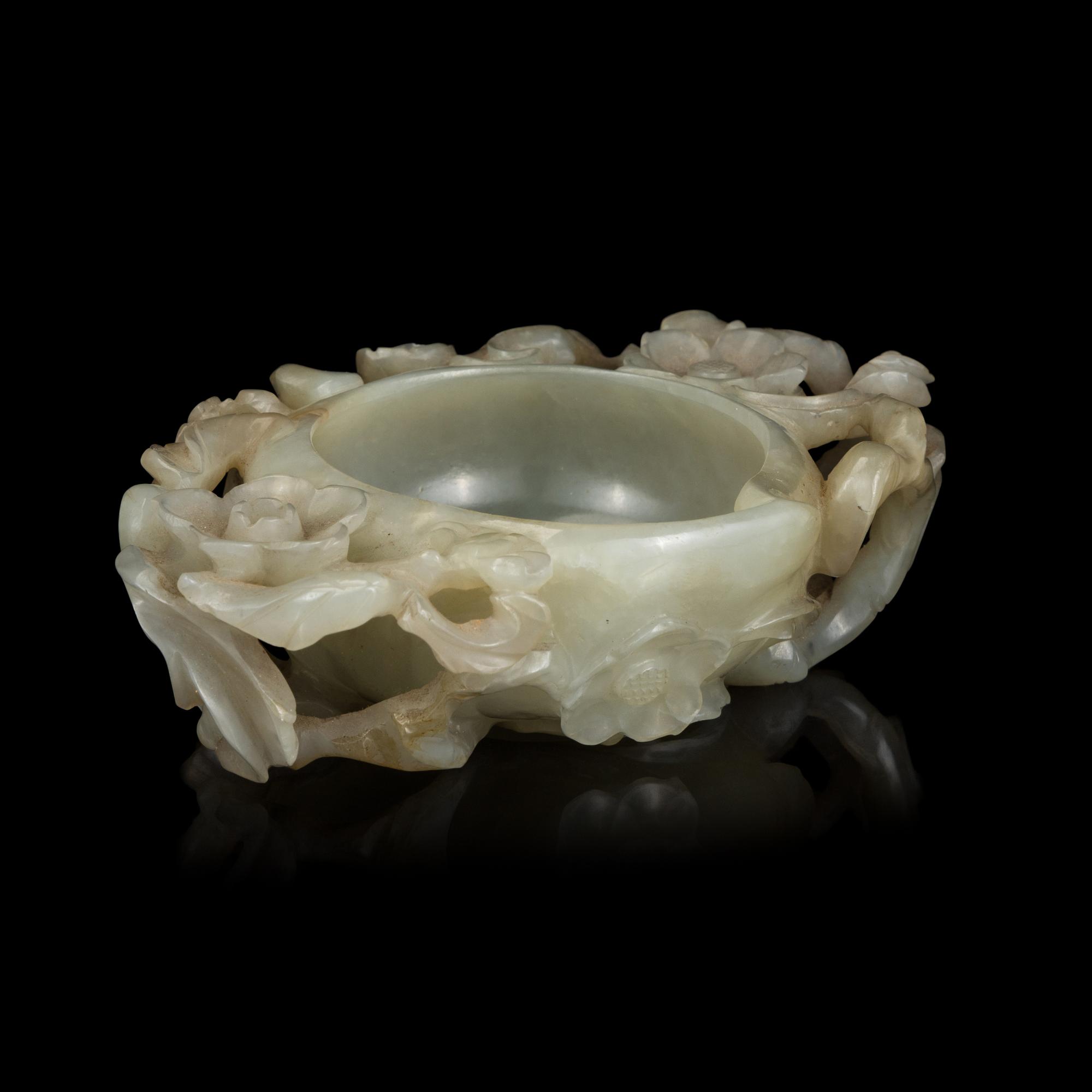 A Chinese Celadon Jade Peach Coupe, Qing Dynasty 清 青玉梅花杯