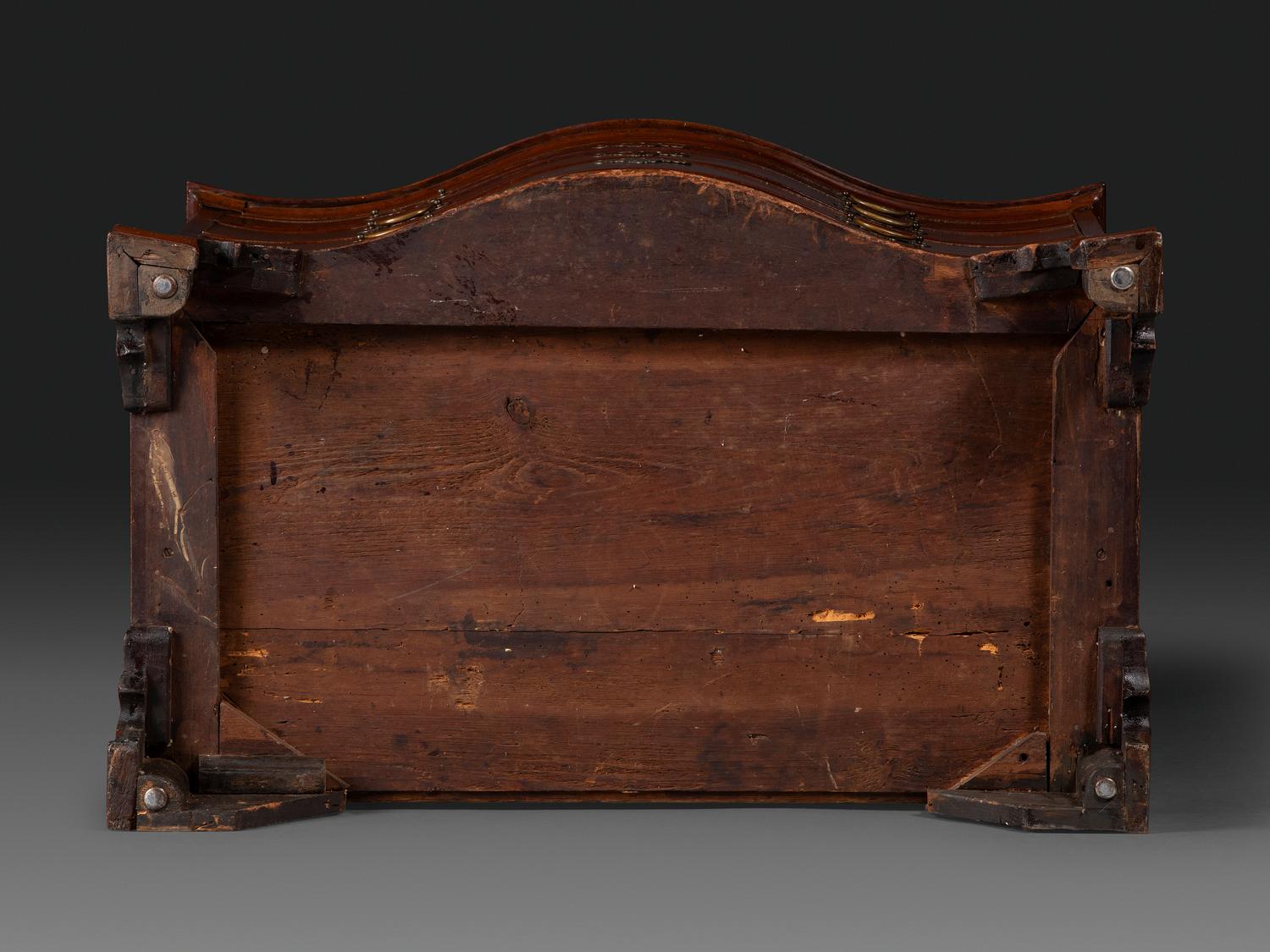 A Chippendale Figured Mahogany Serpentine Chest of Drawers