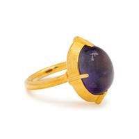 YELLOW GOLD AND AMETHYST RING