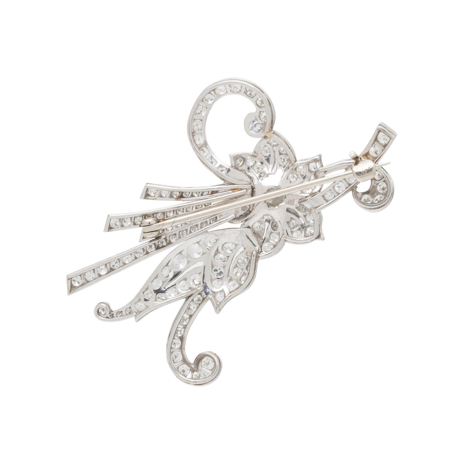 DIAMOND AND WHITE GOLD FLORAL SPRAY BROOCH