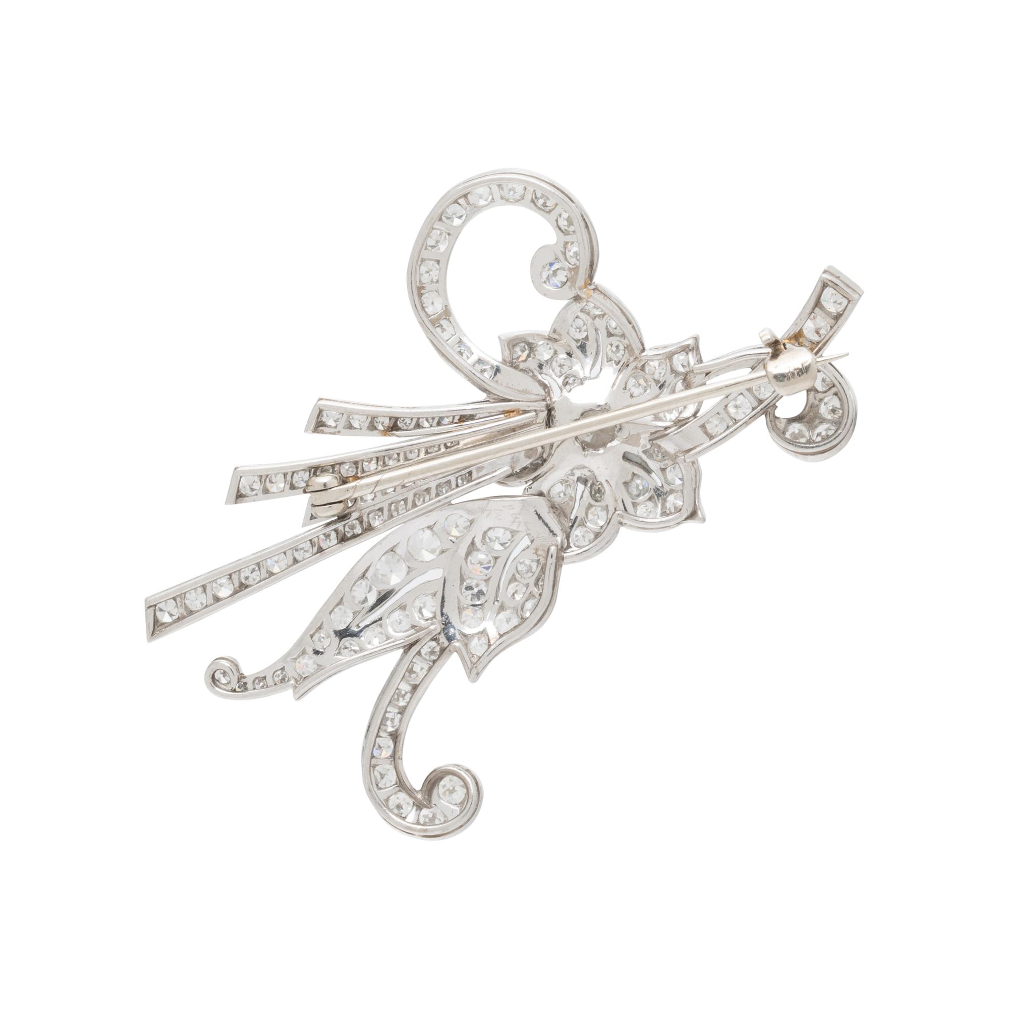 DIAMOND AND WHITE GOLD FLORAL SPRAY BROOCH