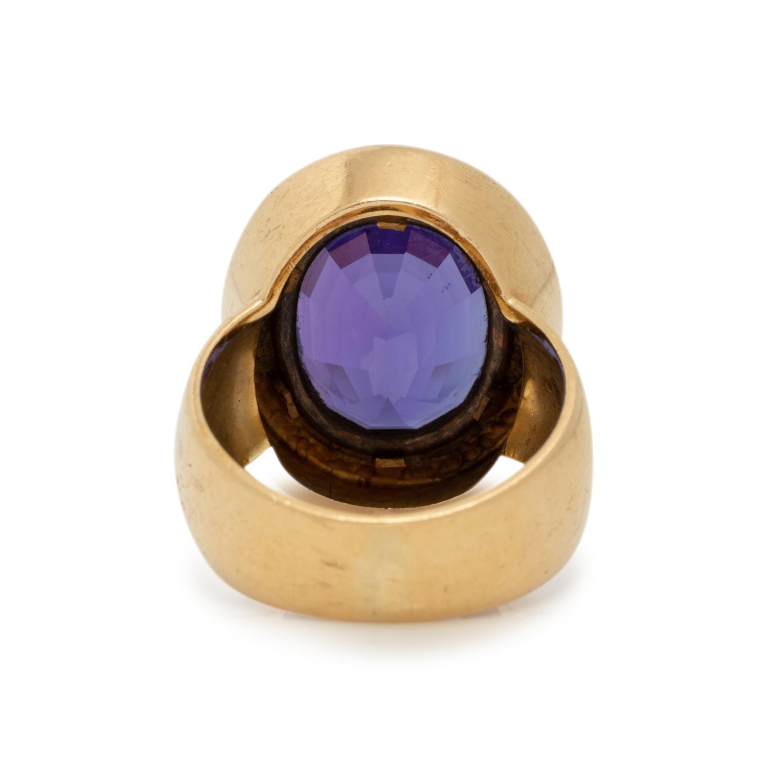 YELLOW GOLD AND TANZANITE RING