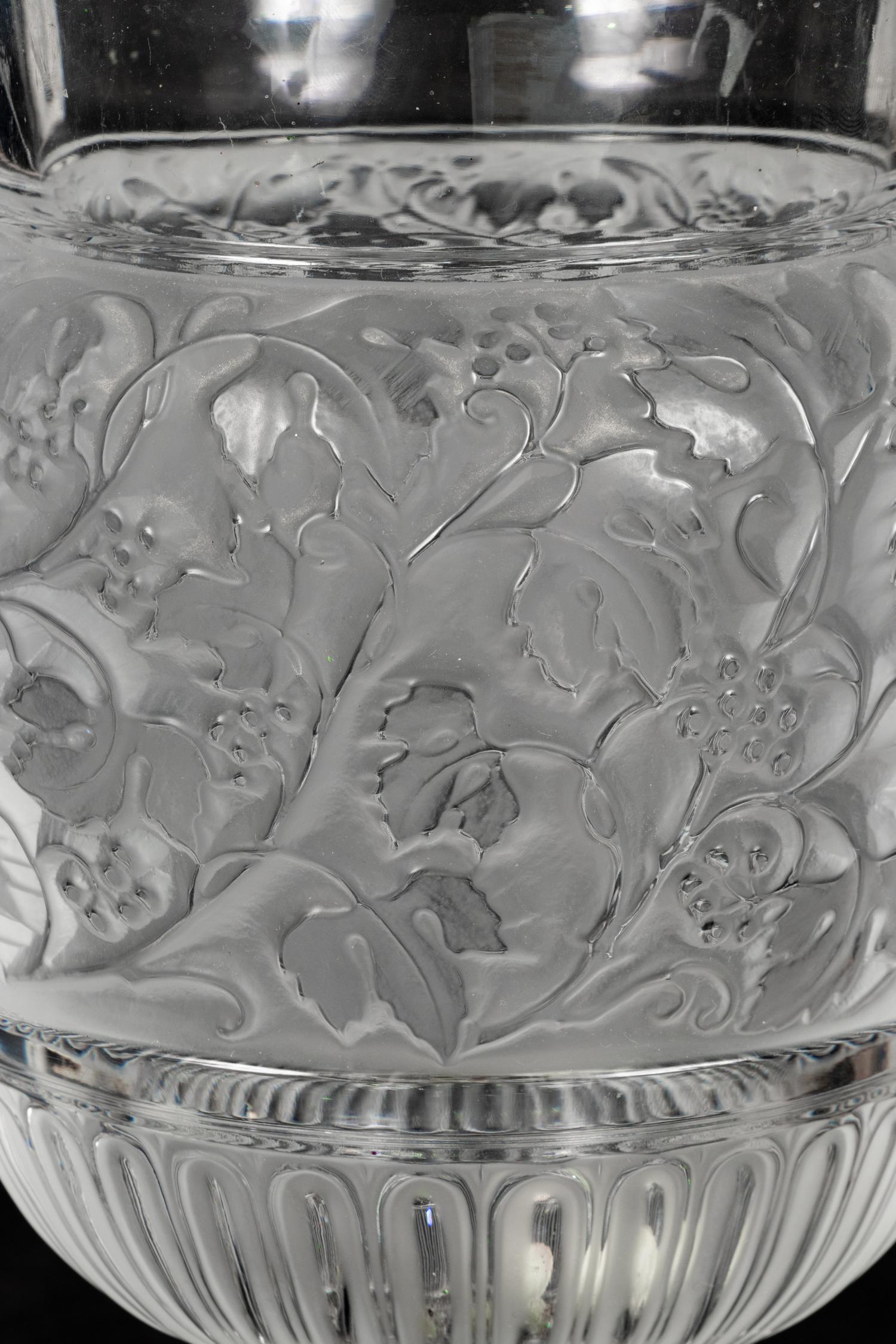 A Lalique Versailles Vase