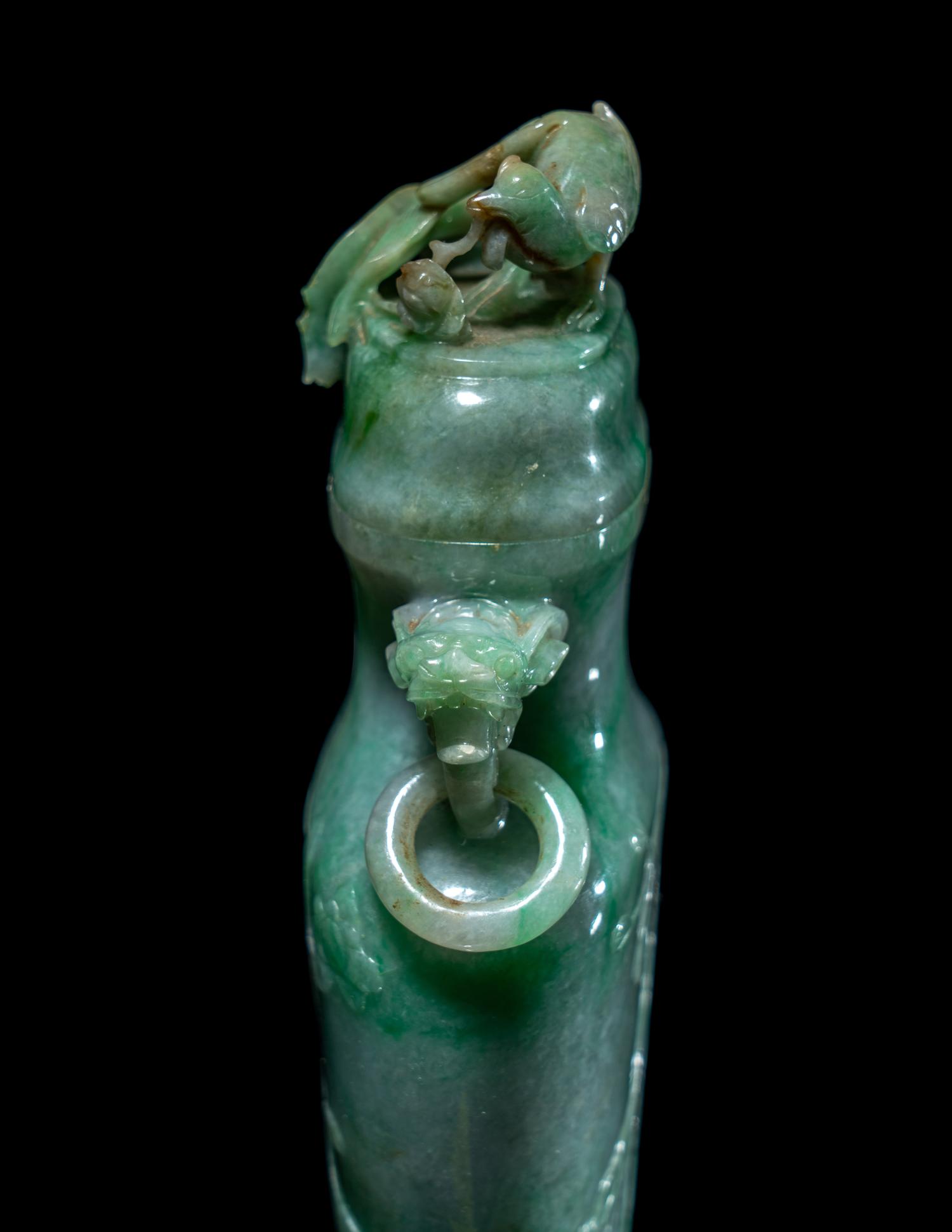 A Chinese Apple Green Jadeite Covered Vase