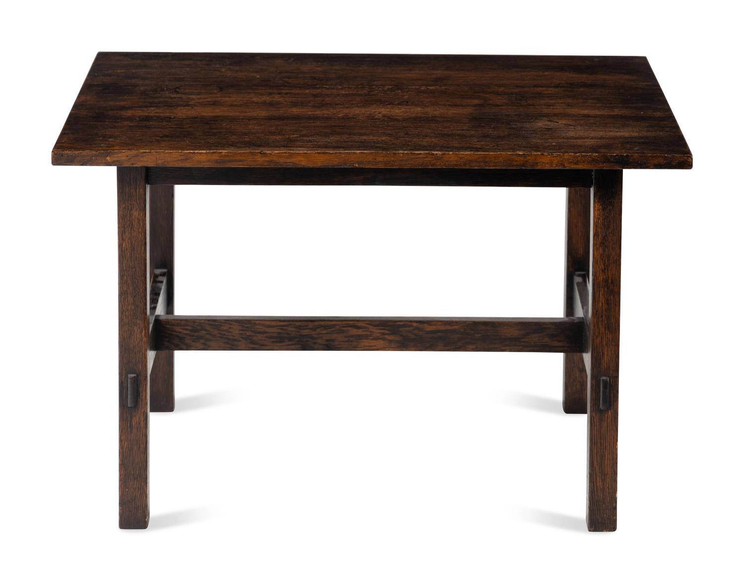 Child's Table, model 640