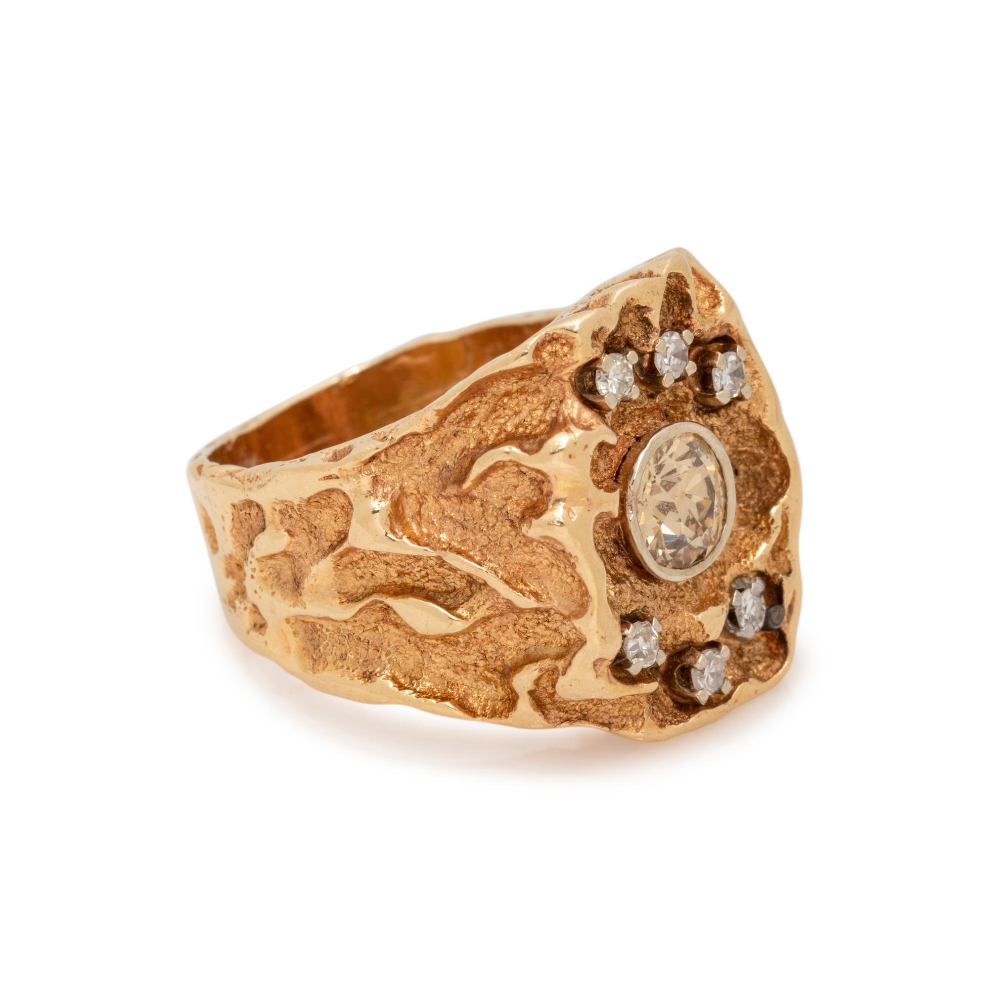YELLOW GOLD AND DIAMOND RING