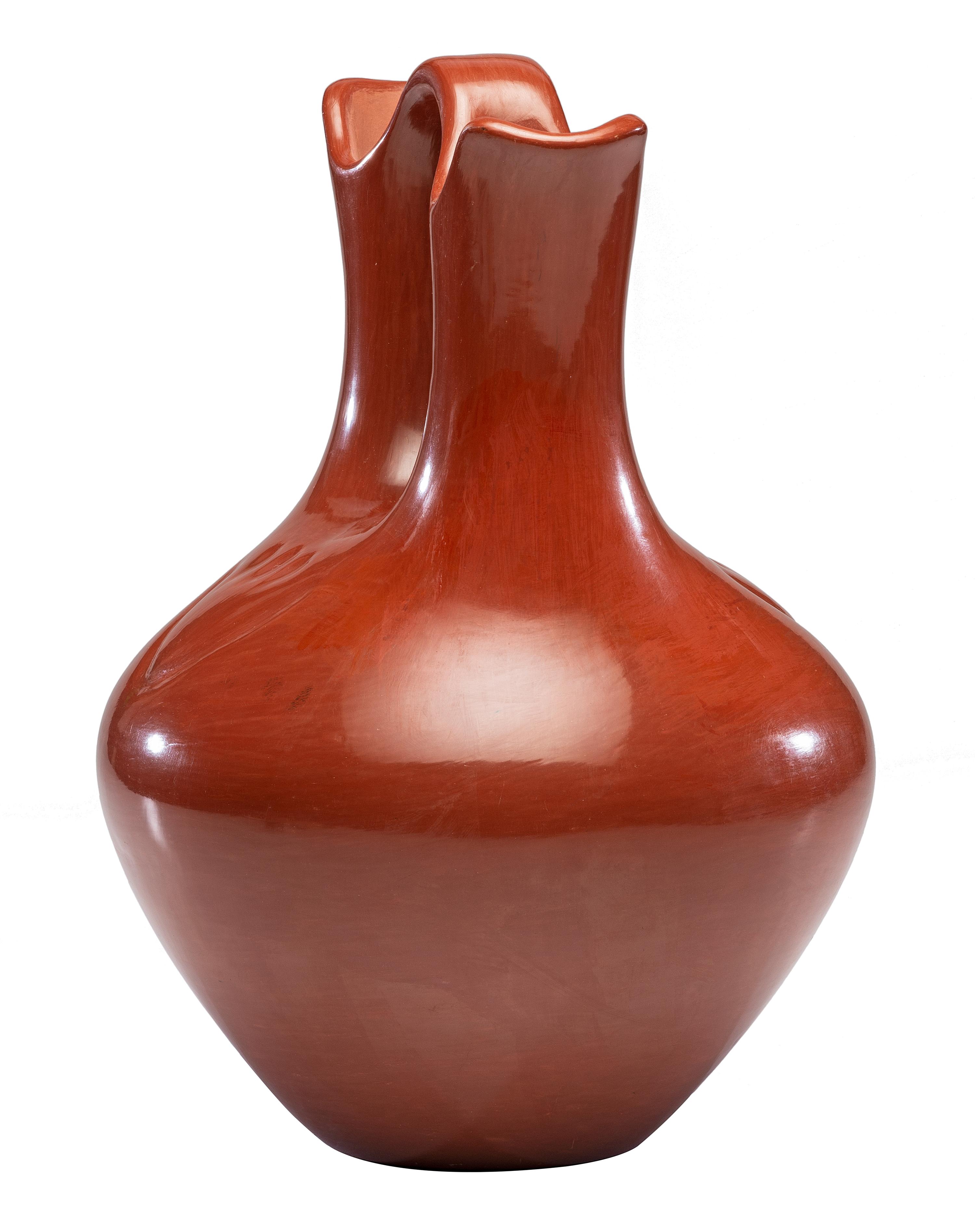 Redware Wedding Vase, with Bear Paw Lot is located and will ship from Cincinnati, Ohio.