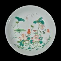 A Chinese Famille Rose Porcelain 'Lotus' Part Table Service, 20th Century 近代 粉彩蓮塘圖瓷器一組