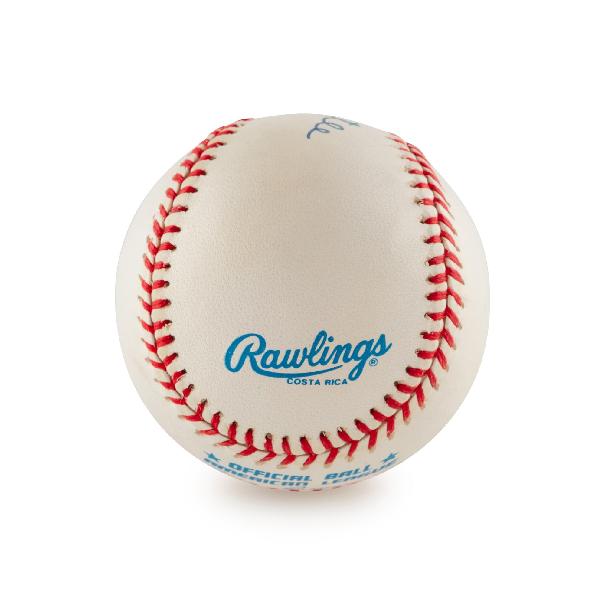 A MIckey Mantle Single Signed Autograph Baseball (Beckett Authentication Services)