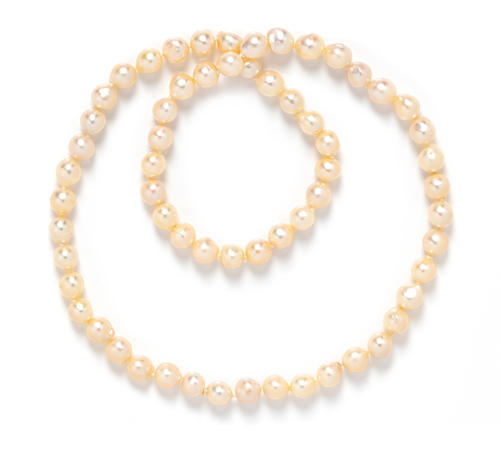A Cultured Baroque Pearl Necklace,