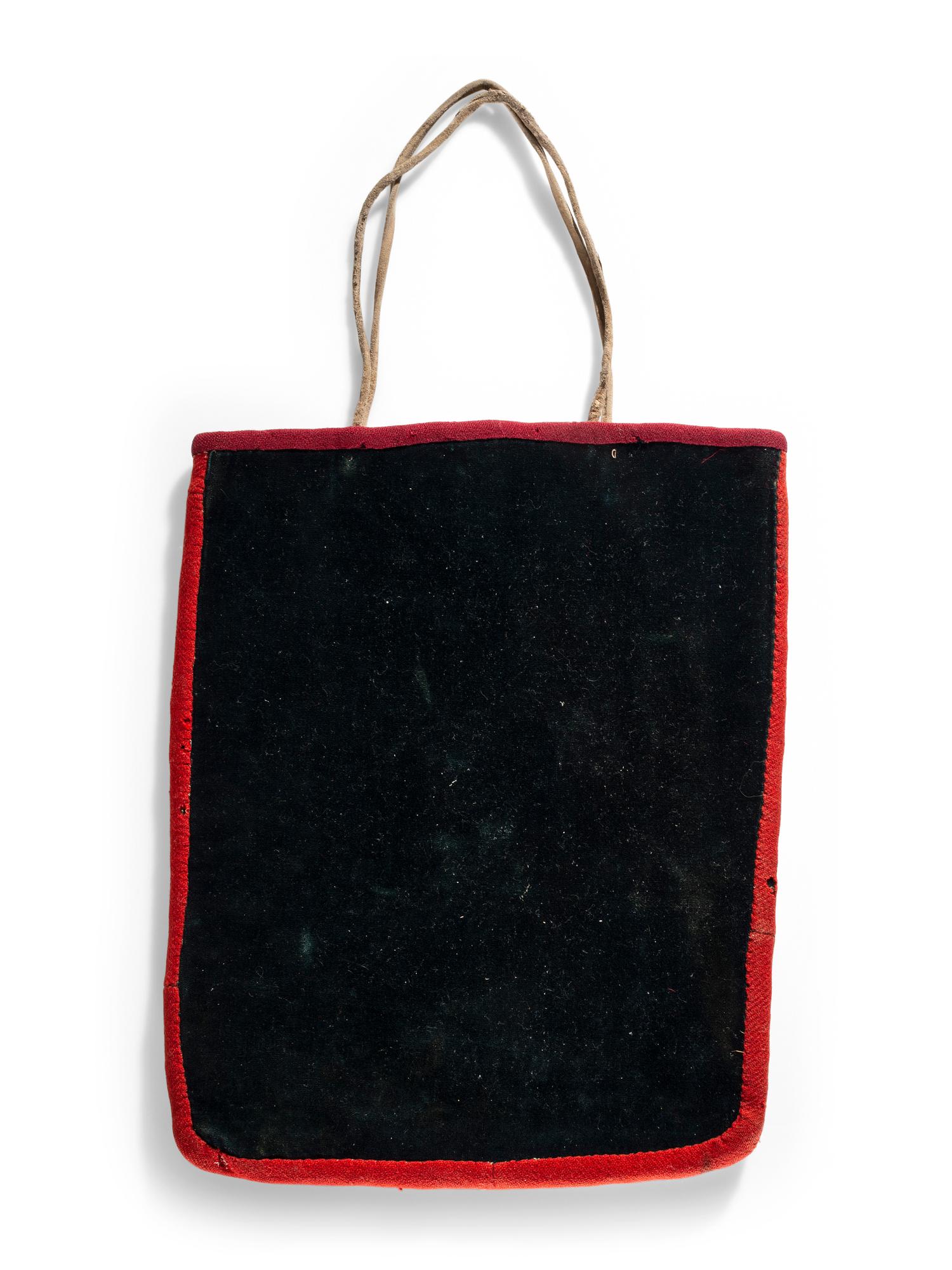 Plateau Pictorial Flat Bag, with Curvilinear Beadwork