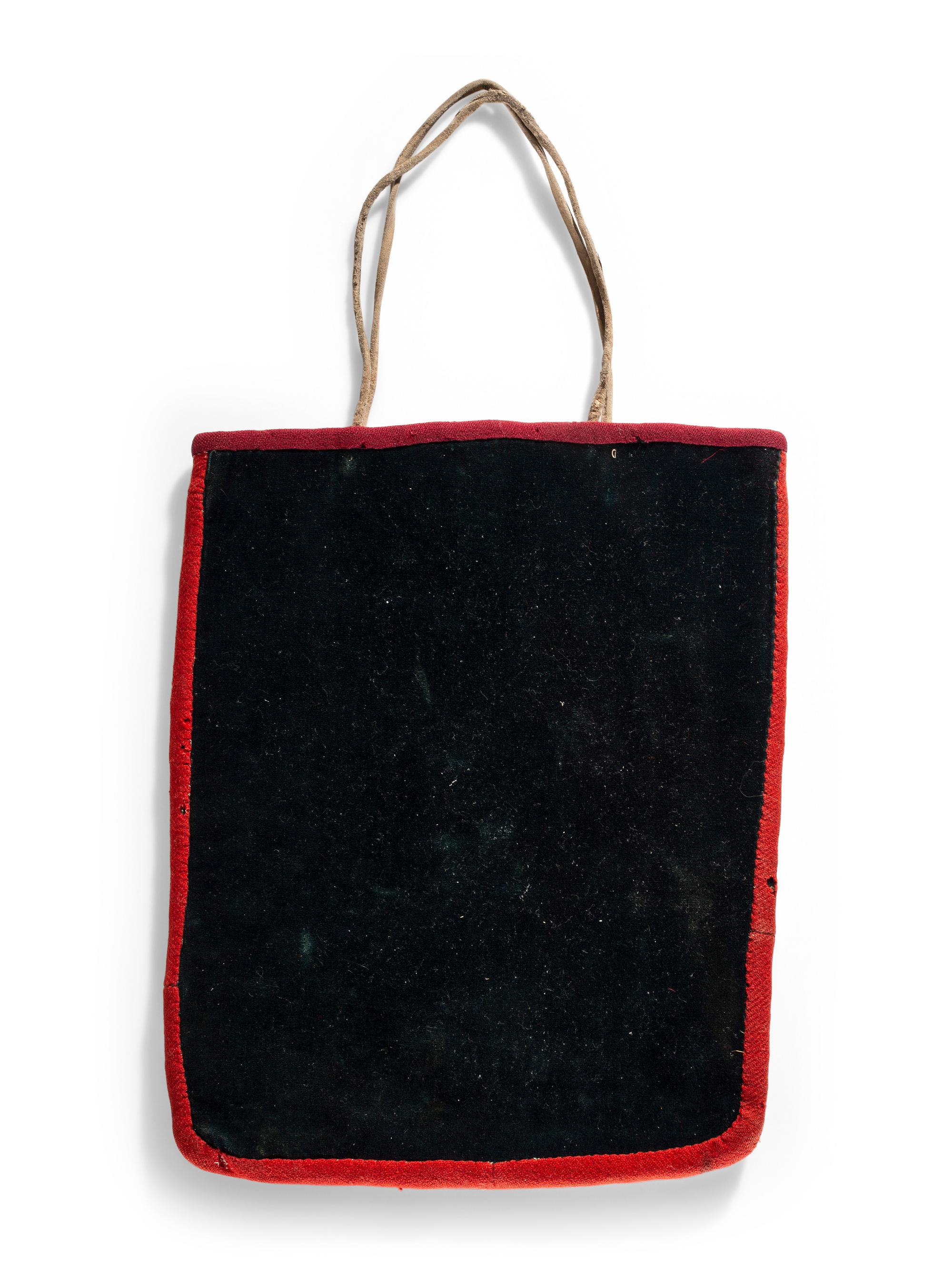 Plateau Pictorial Flat Bag, with Curvilinear Beadwork